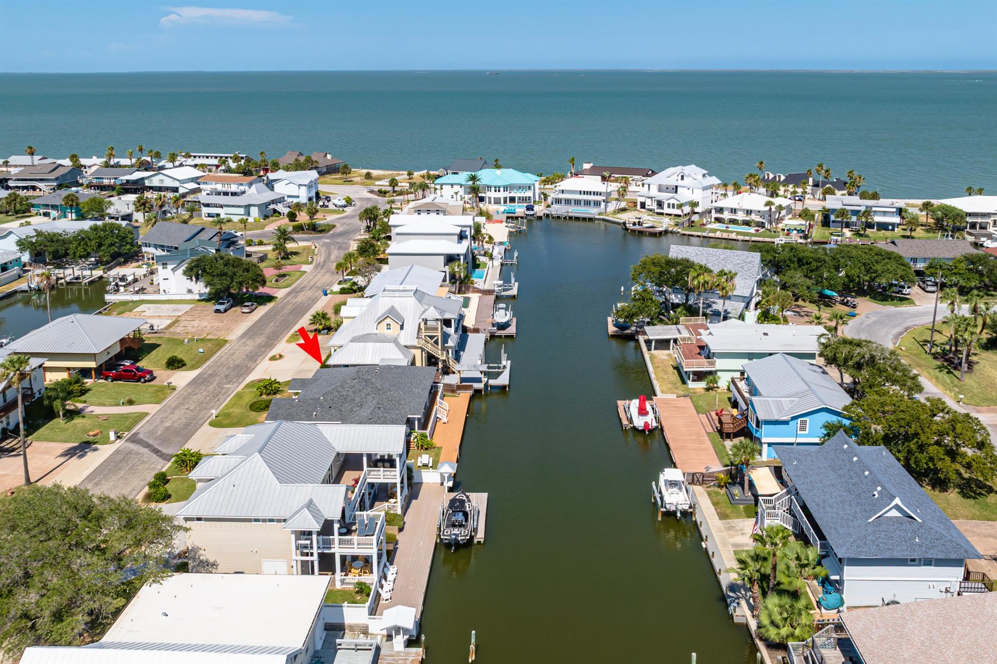 14 Luau Ln, Rockport, TX 78382