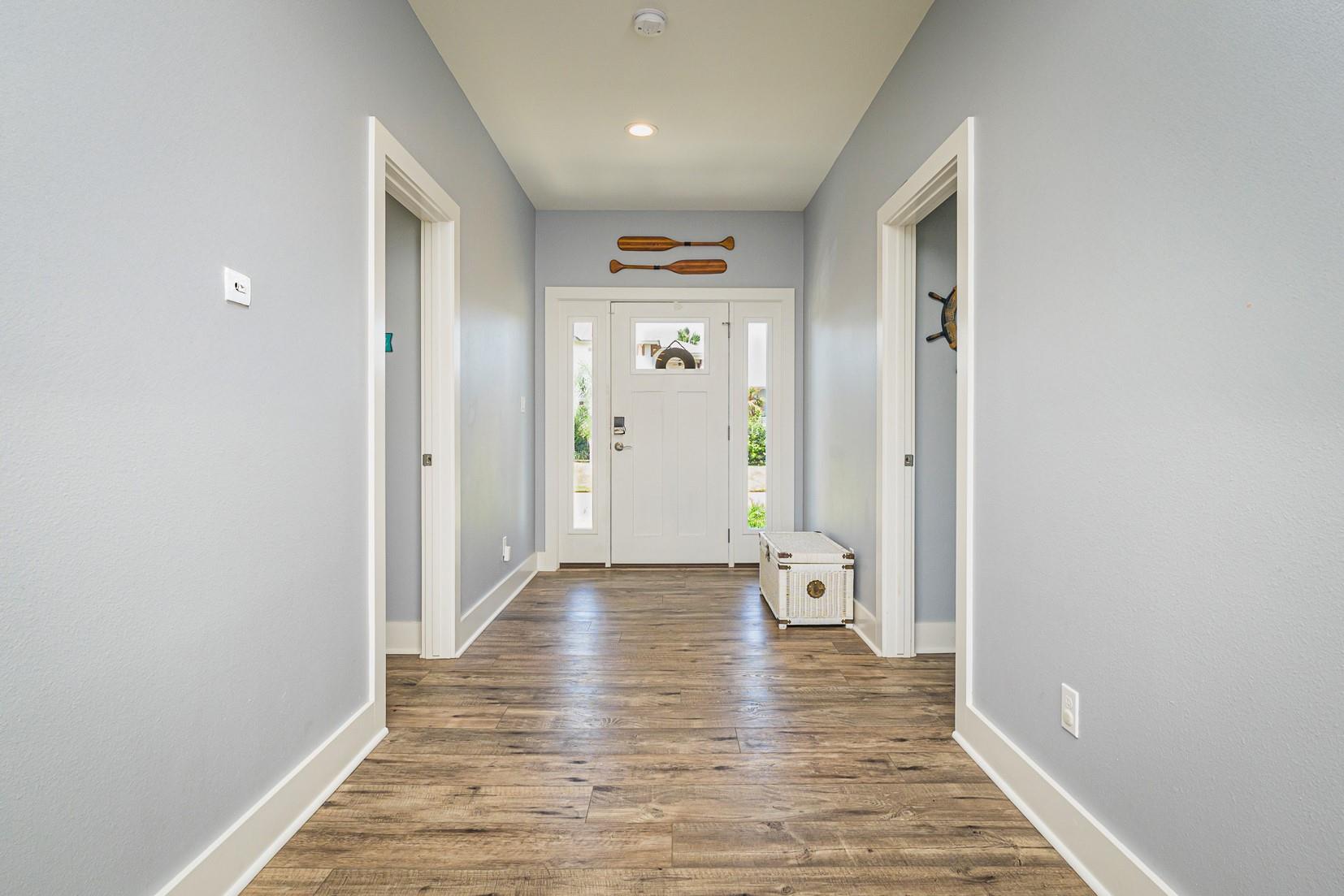 14 Luau Ln, Rockport, TX 78382