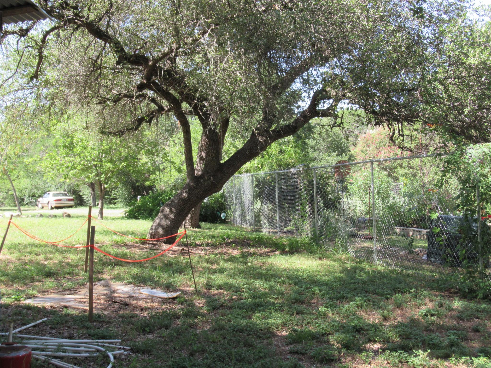 17801 Lafayette Park Rd, Jonestown, TX 78645