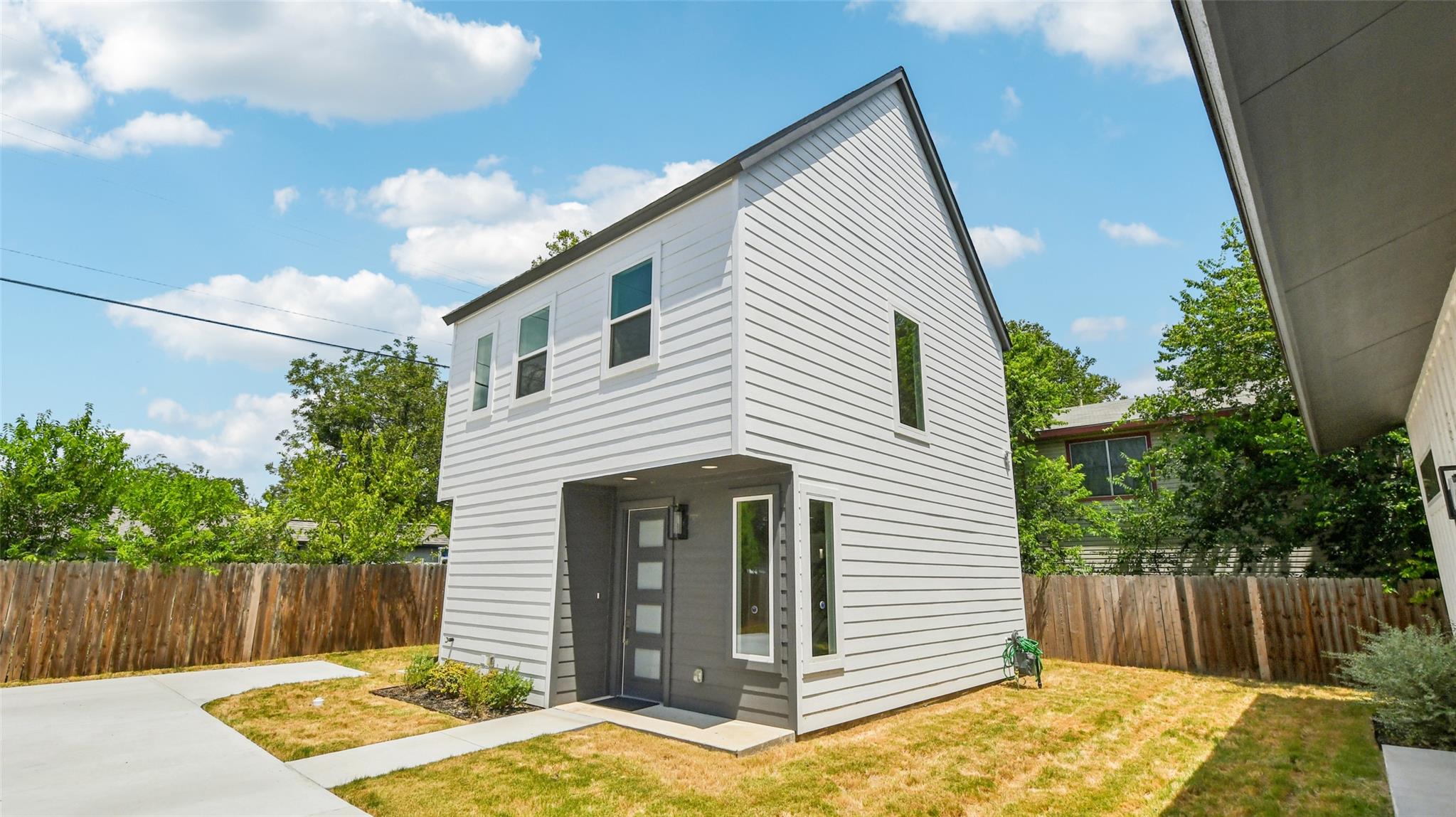 106 W Fawnridge Dr # 2, Austin, TX 78753