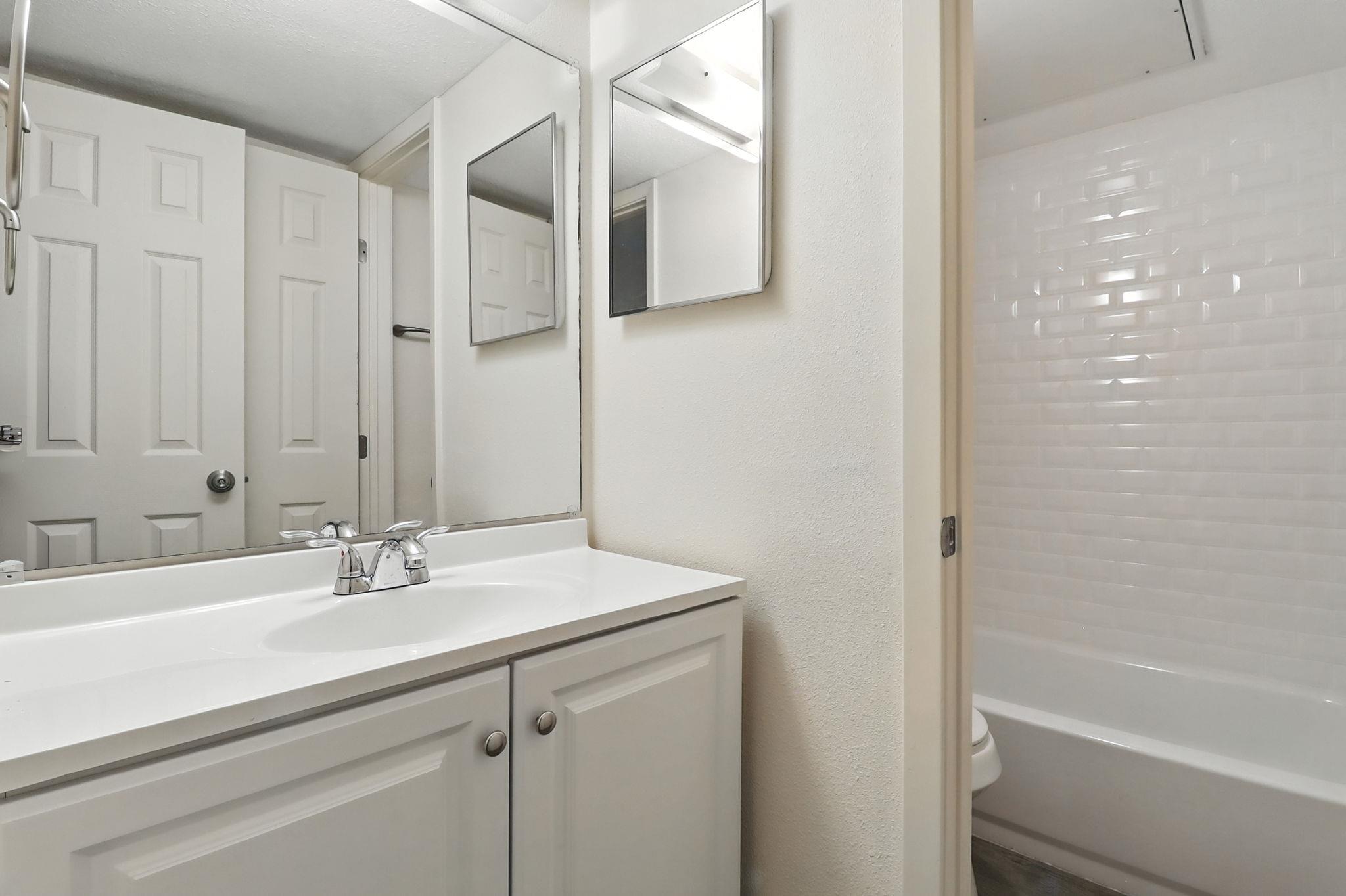 6910 Hart Ln # 312, Austin, TX 78731