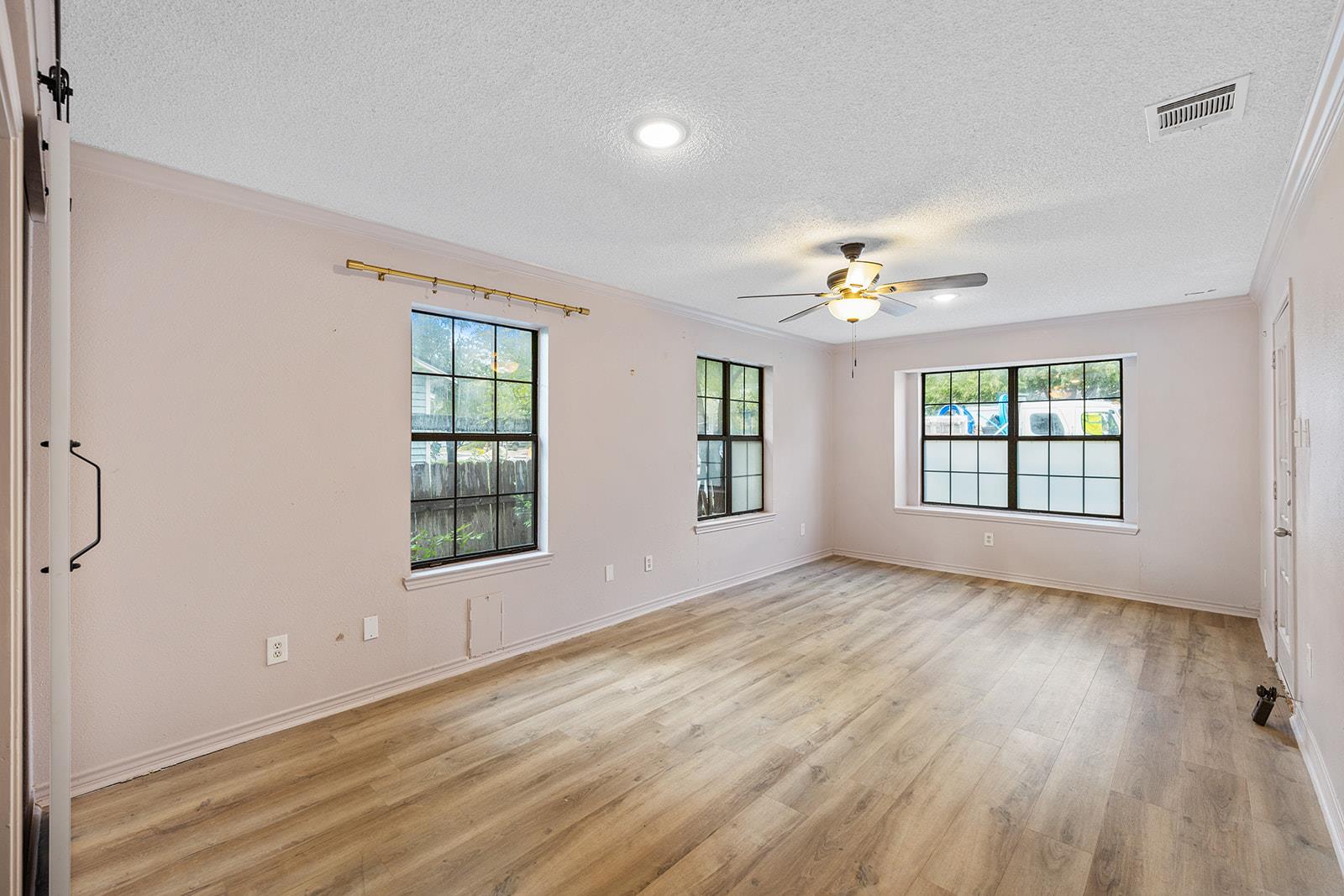 1521 Madison Ave, Austin, TX 78757