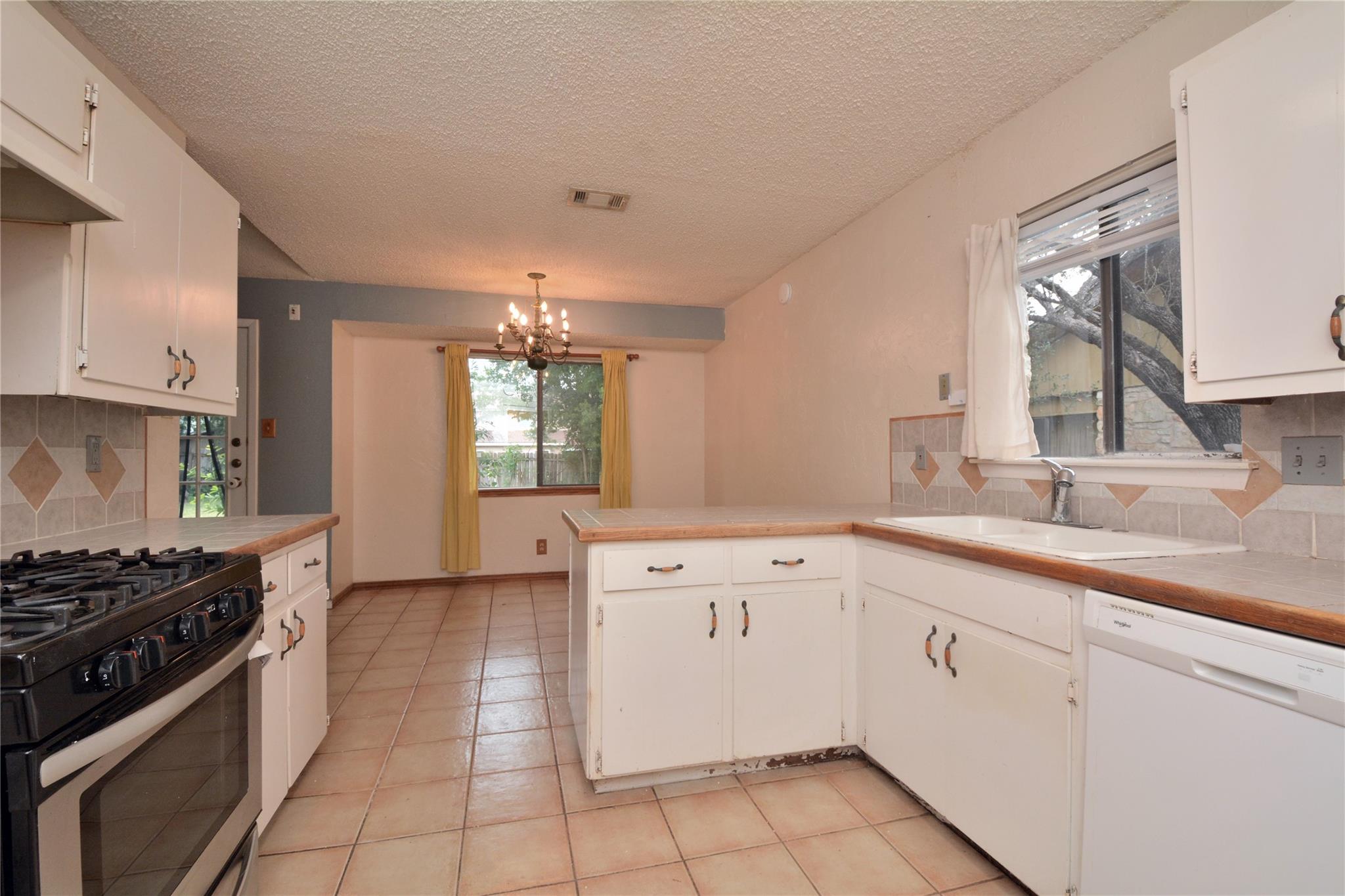 12327 Deerbrook Trl, Austin, TX 78750