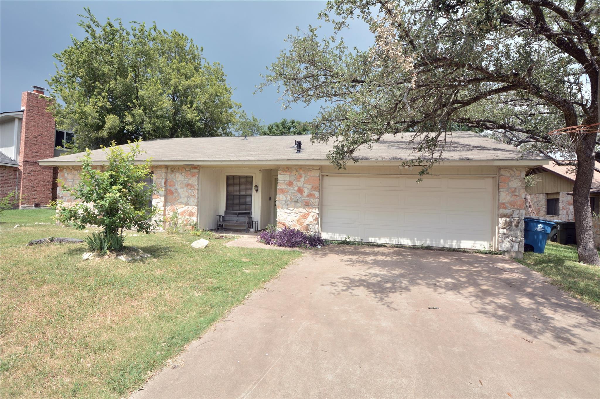12327 Deerbrook Trl, Austin, TX 78750