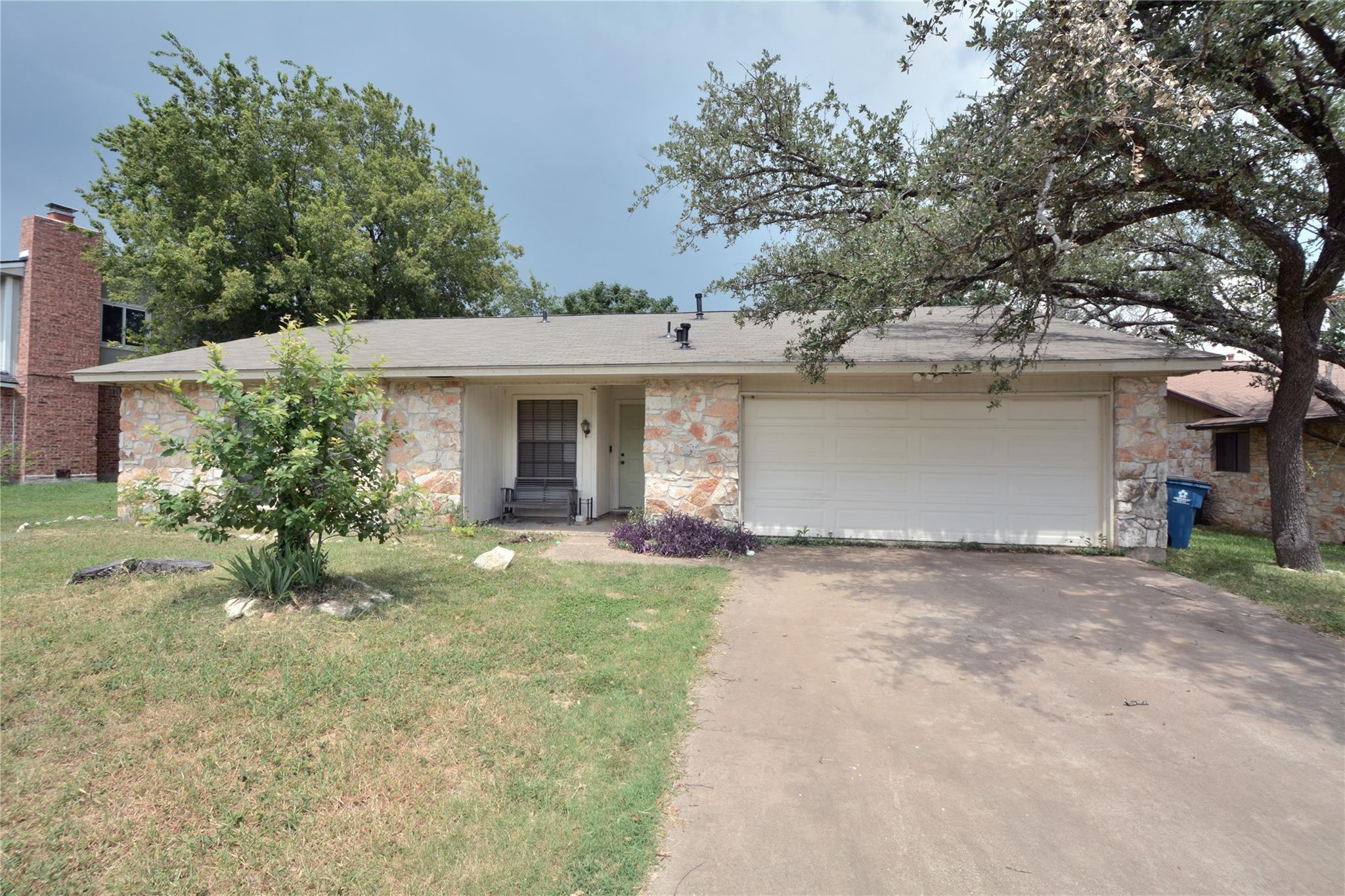 12327 Deerbrook Trl, Austin, TX 78750