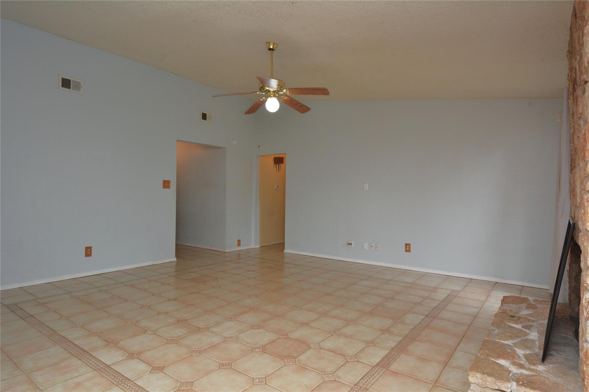 12327 Deerbrook Trl, Austin, TX 78750