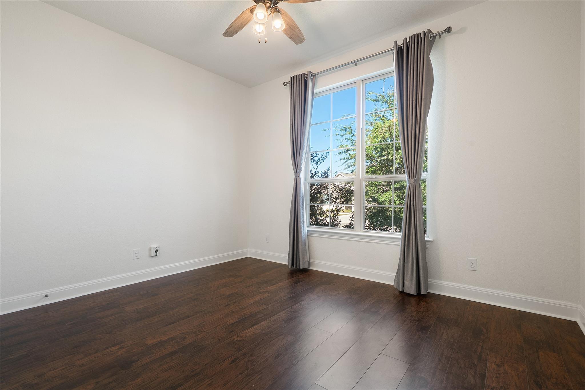 2016 Elk Creek Dr, Leander, TX 78641