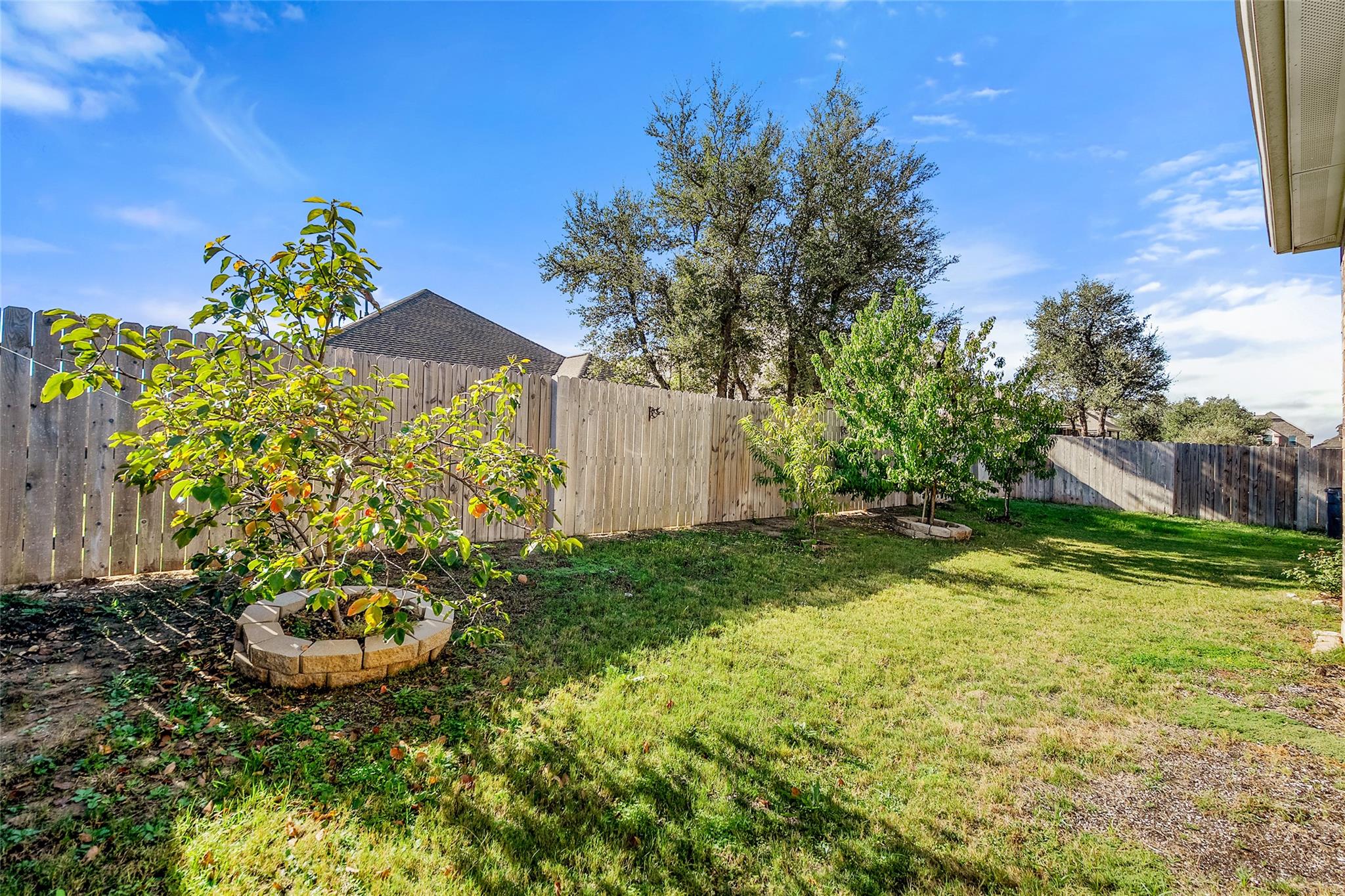 2016 Elk Creek Dr, Leander, TX 78641