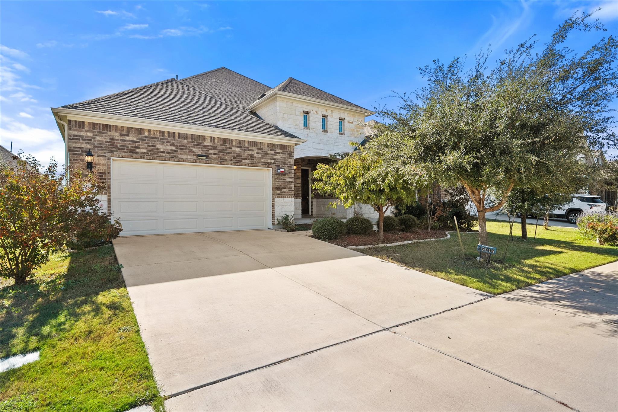 2016 Elk Creek Dr, Leander, TX 78641