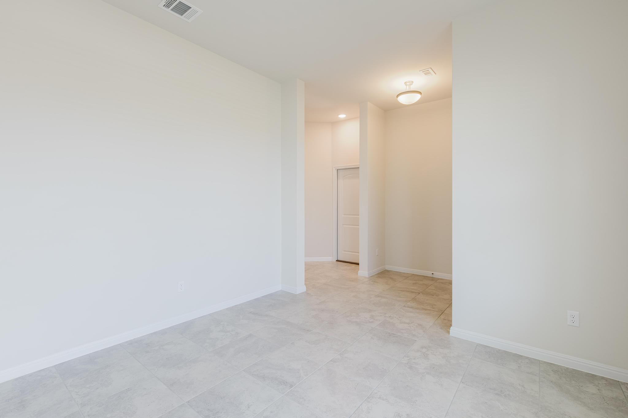 101 Falkland St, Hutto, TX 78634