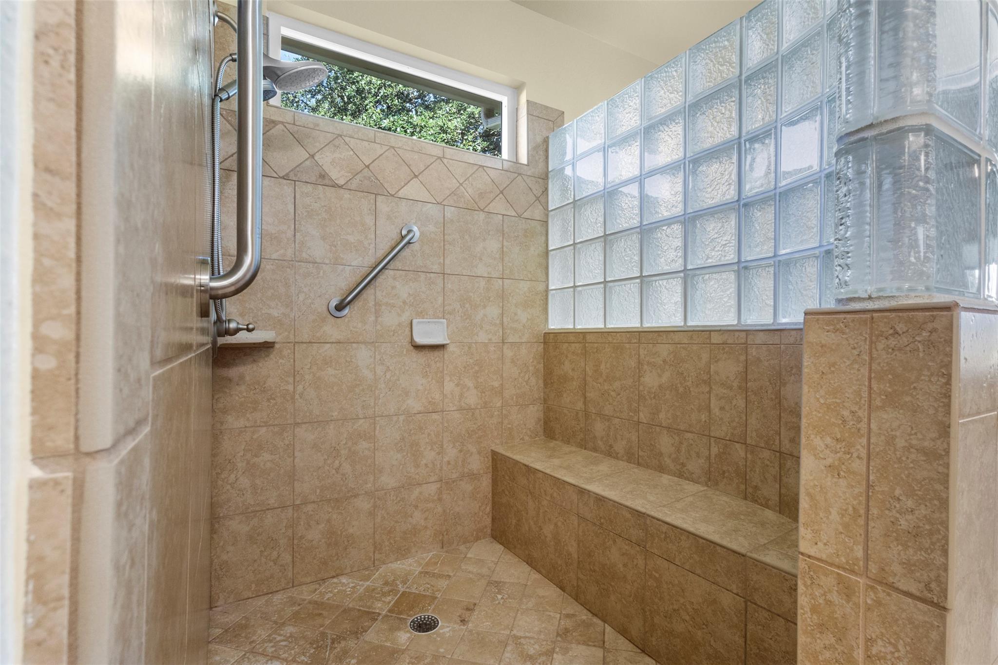 806 Boquilla Trl, Georgetown, TX 78633