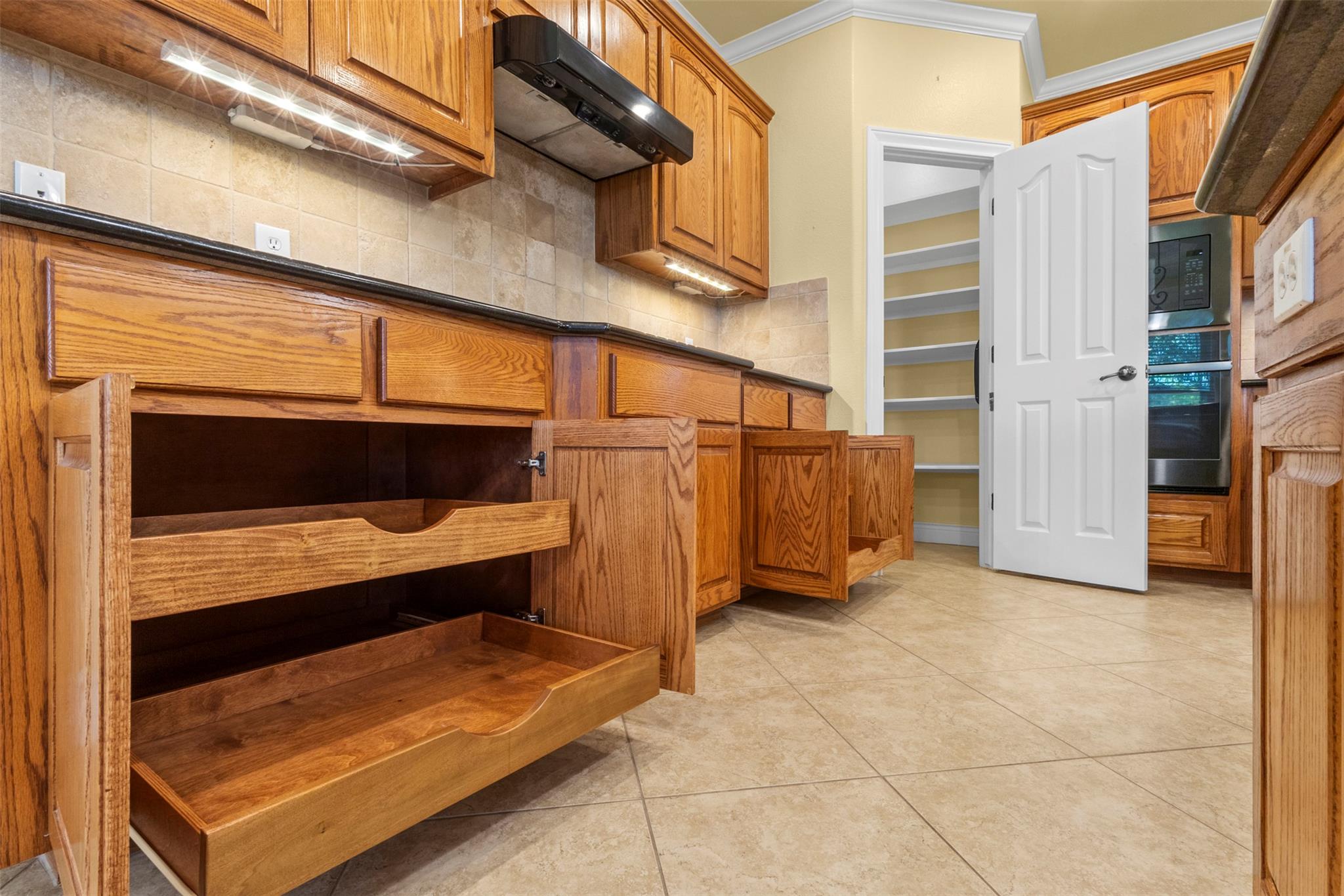 806 Boquilla Trl, Georgetown, TX 78633