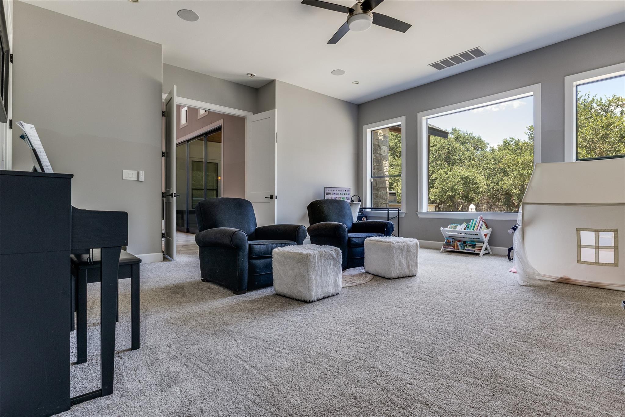 550 Saxet Trl, Spring Branch, TX 78070