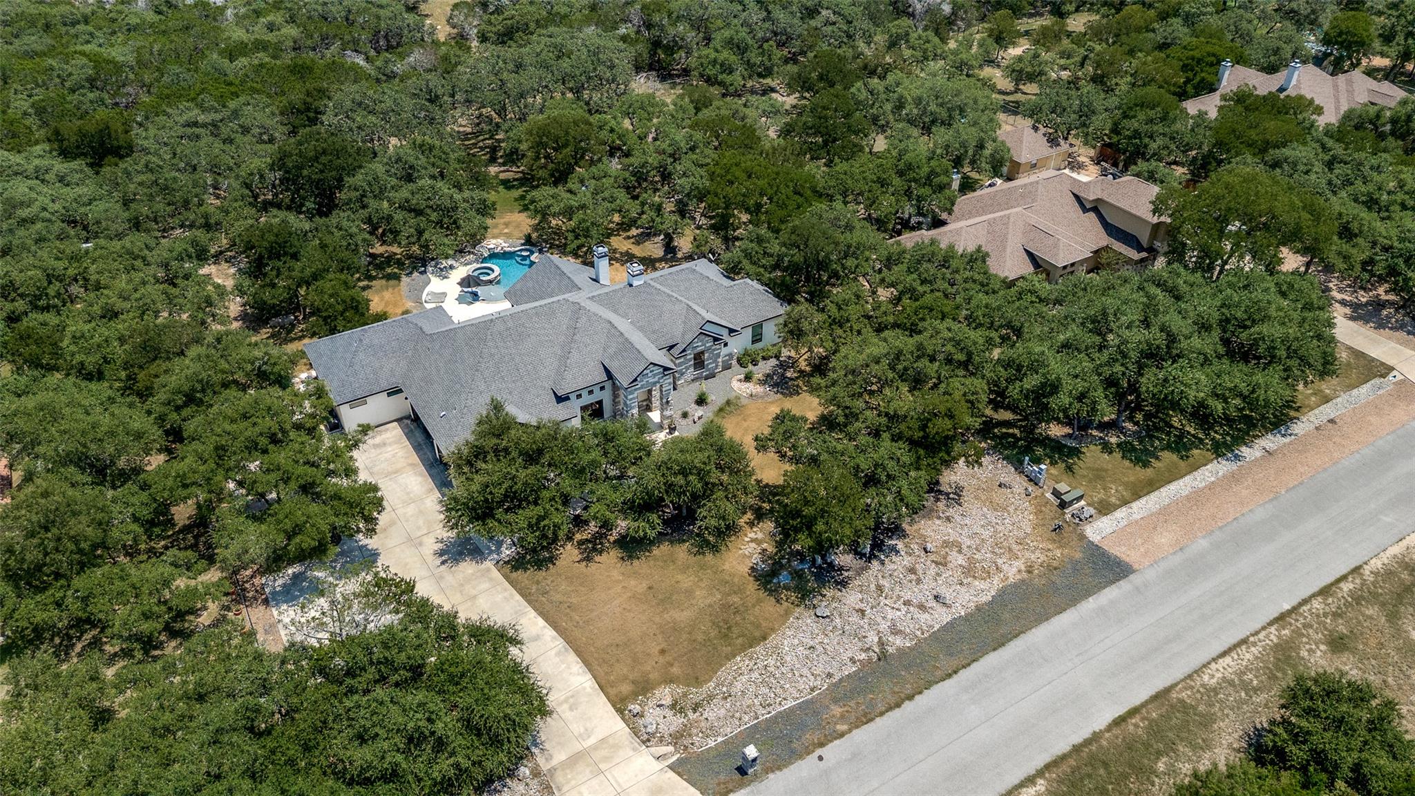 550 Saxet Trl, Spring Branch, TX 78070