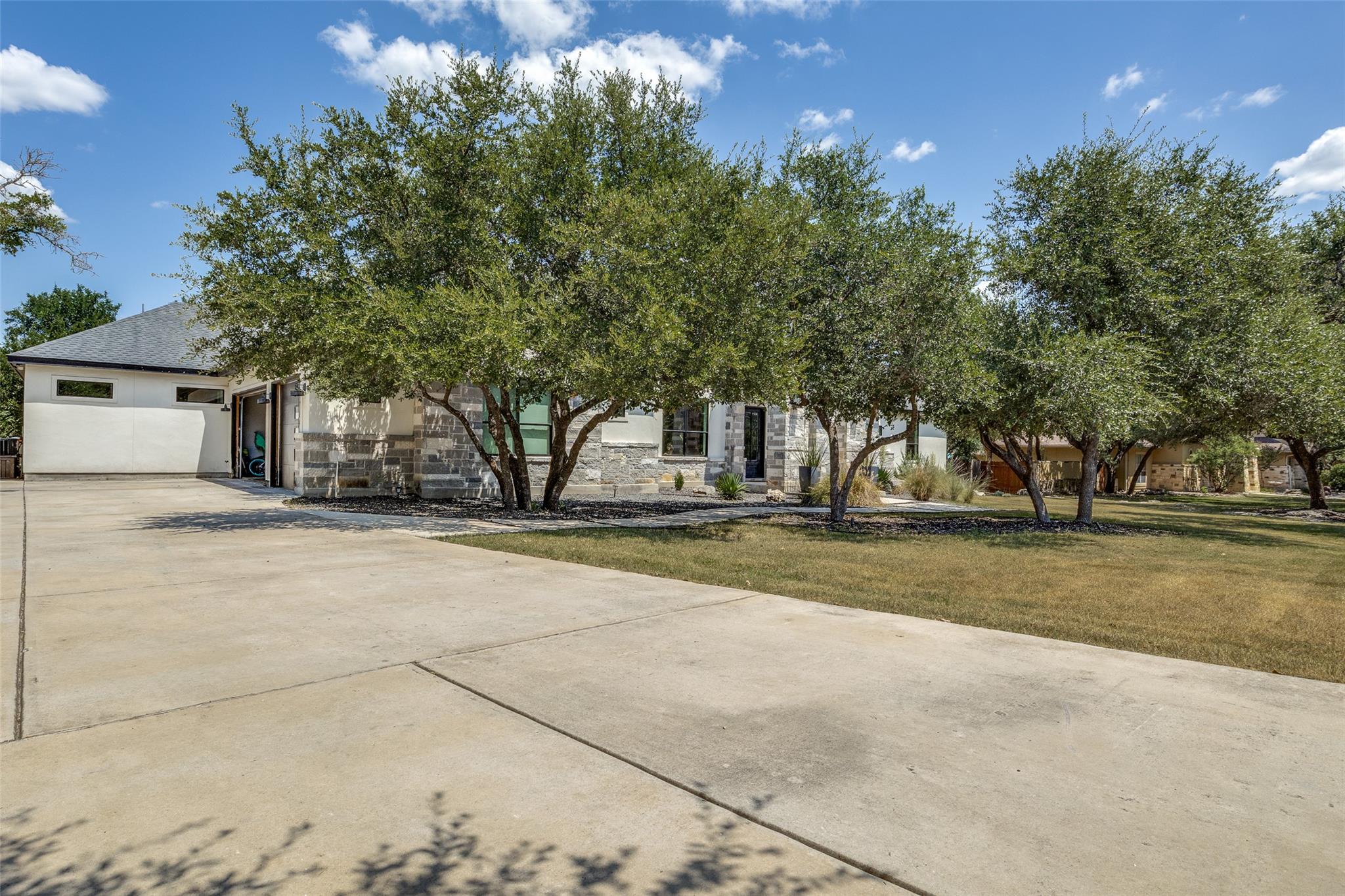 550 Saxet Trl, Spring Branch, TX 78070