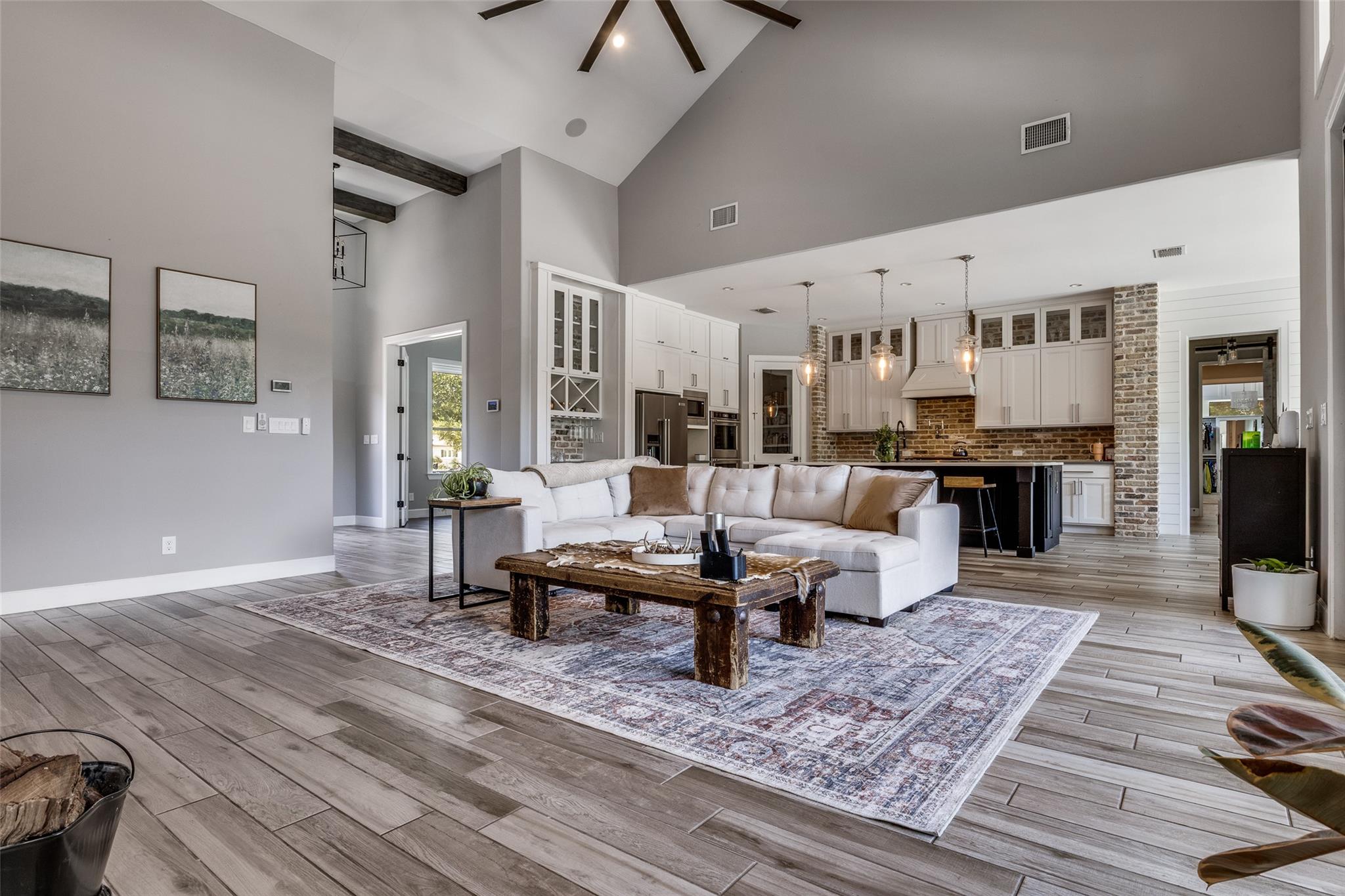 550 Saxet Trl, Spring Branch, TX 78070