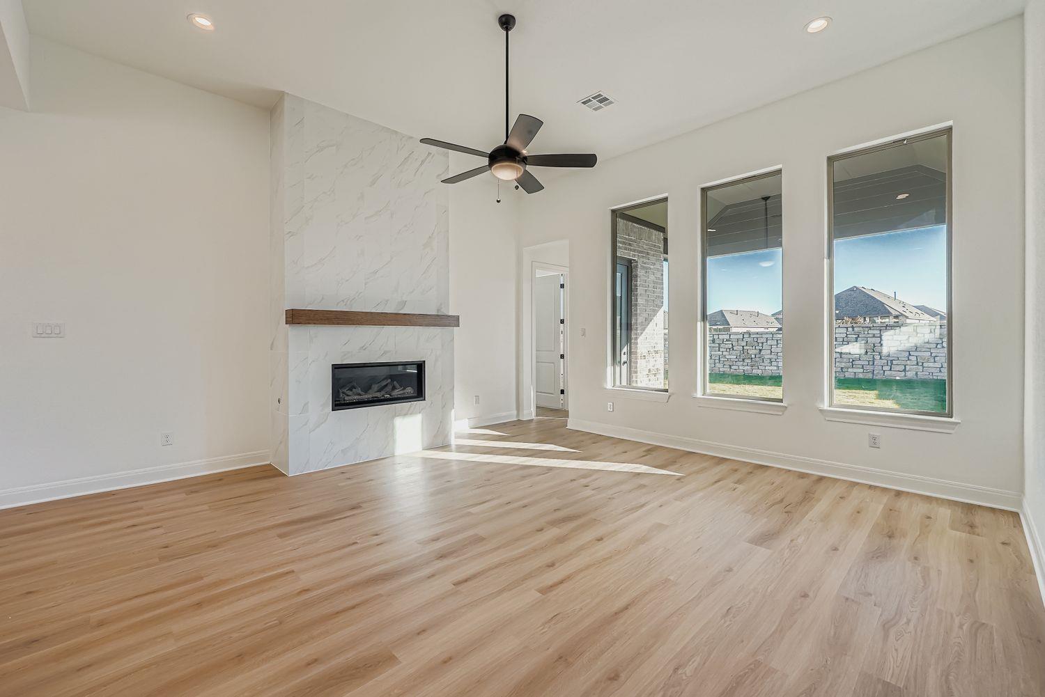 176 Prickly Poppy Loop, Kyle, TX 78640