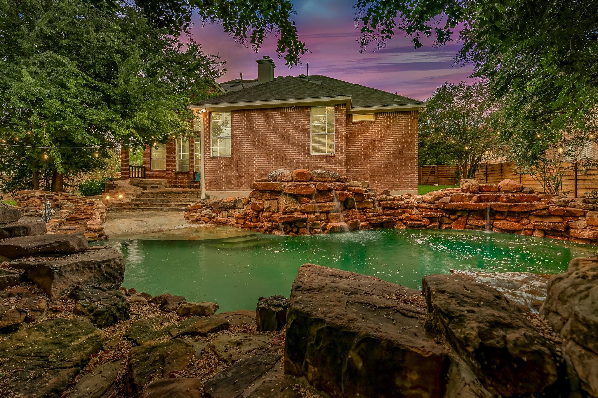 901 Golden Bear Cv, Round Rock, TX 78664