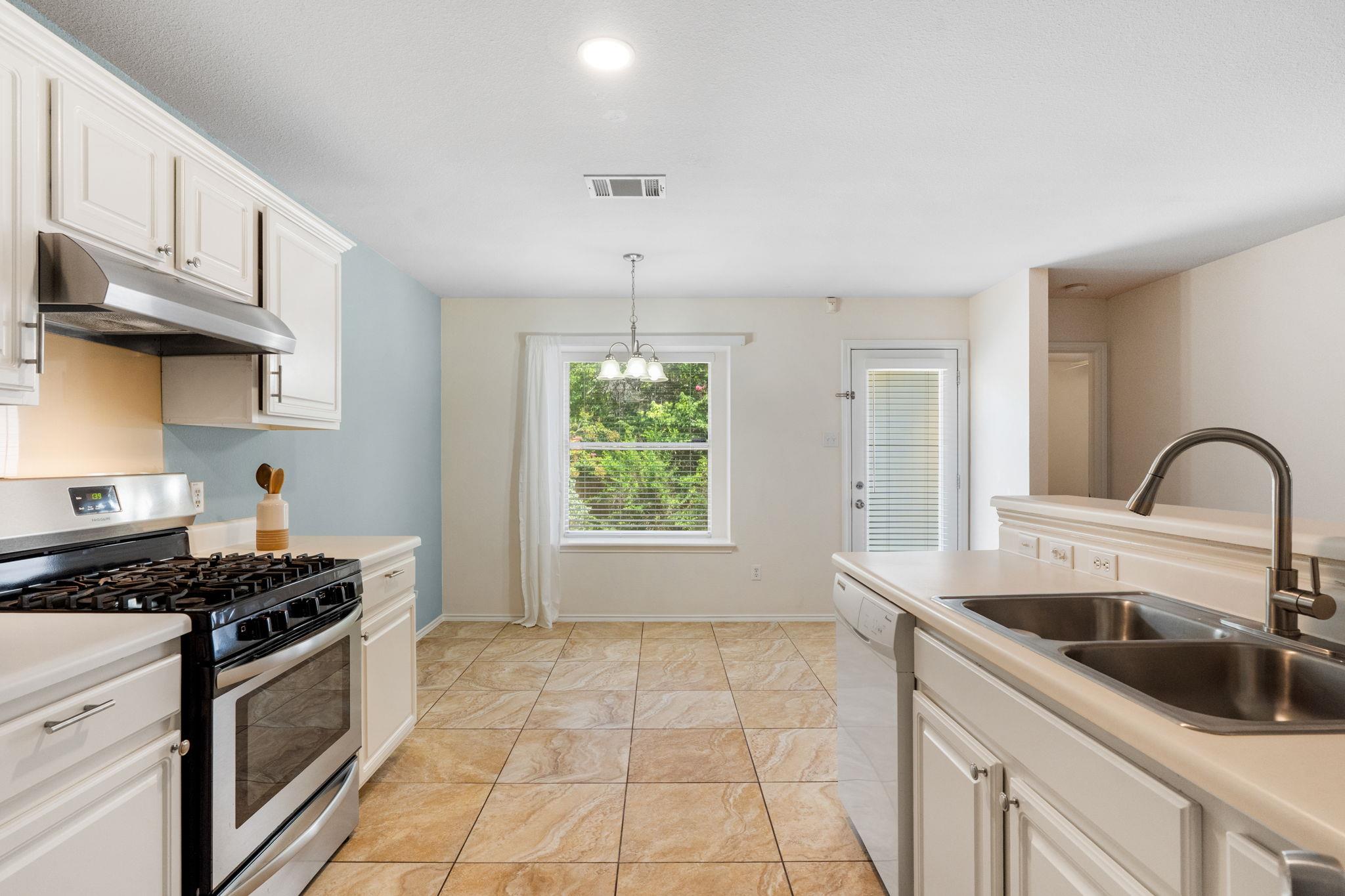 1700 Canon Yeomans Trl, Austin, TX 78748