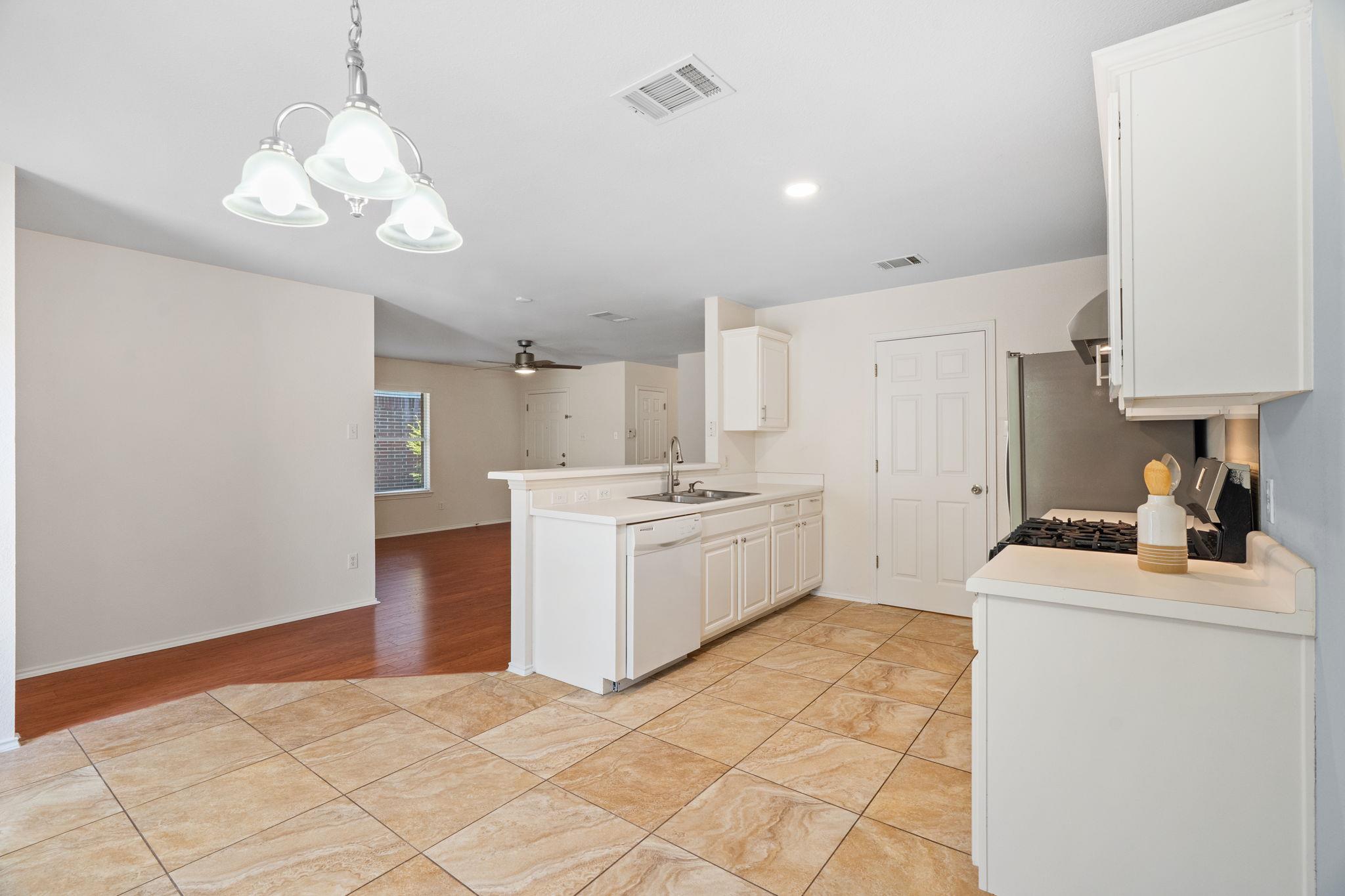 1700 Canon Yeomans Trl, Austin, TX 78748