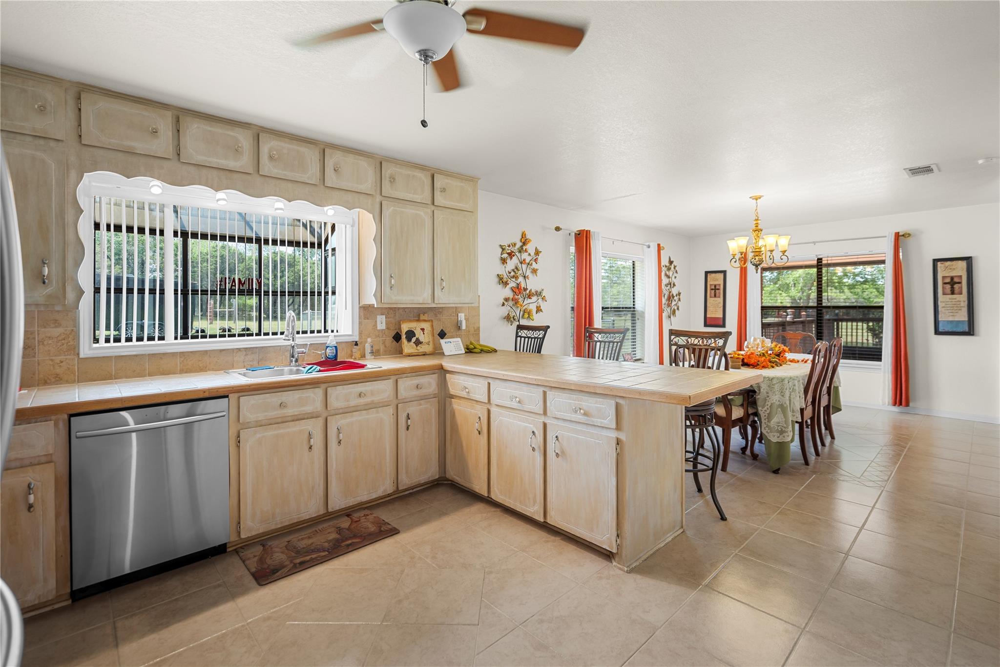 532 Whispering Oaks Dr, Copperas Cove, TX 76522