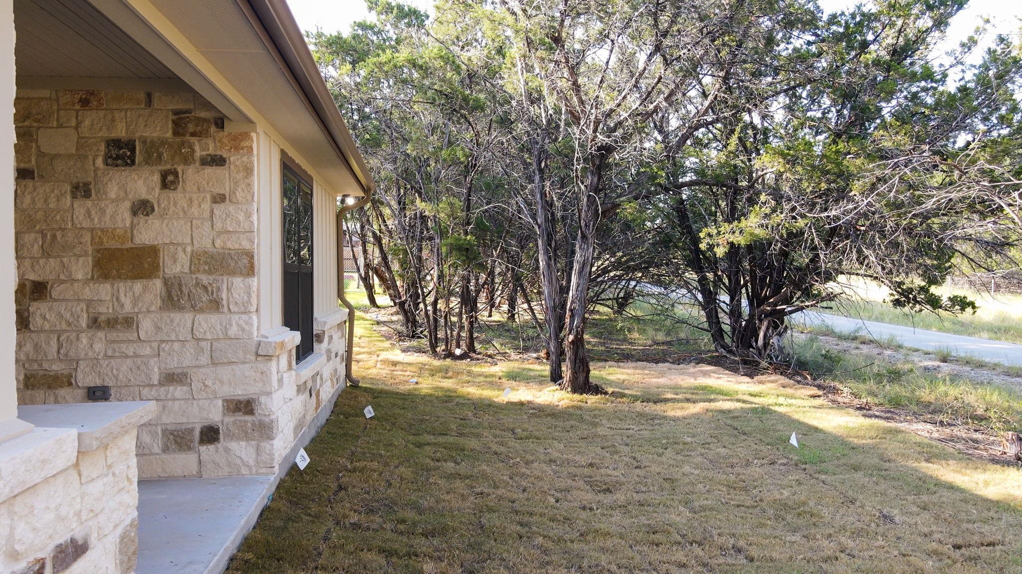 1617 Badger Ln, Lampasas, TX 76550