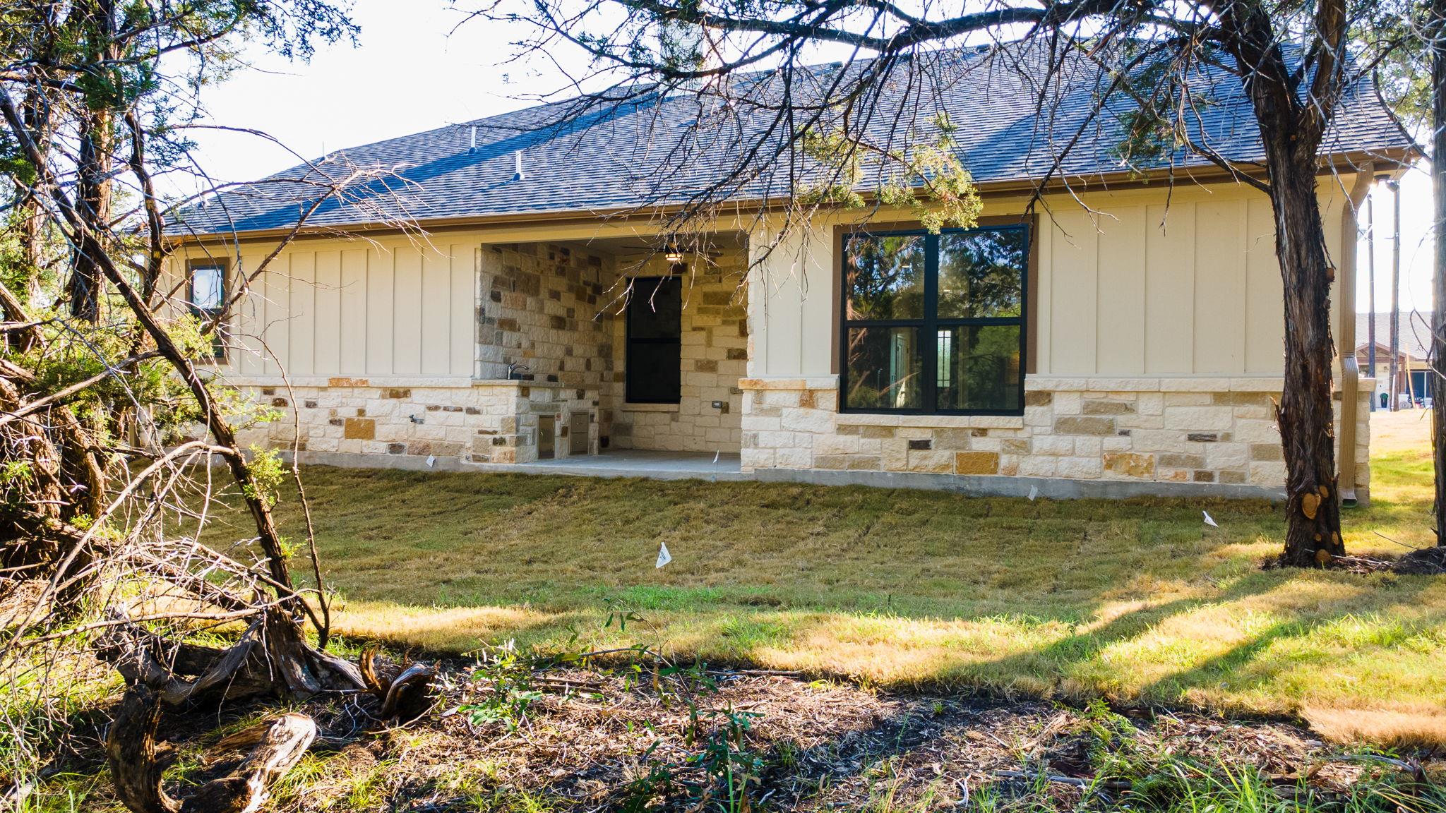 1617 Badger Ln, Lampasas, TX 76550