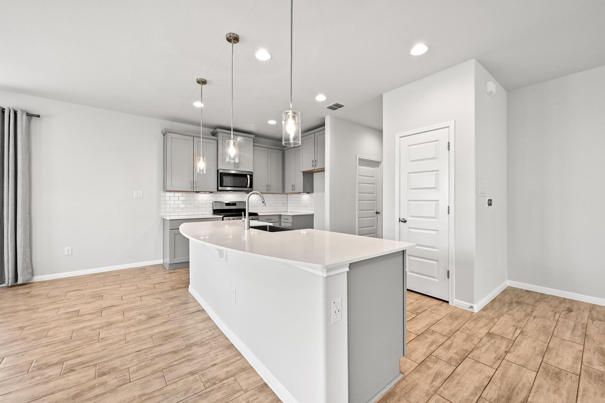 11902 Farrier Ln # 29, Austin, TX 78748