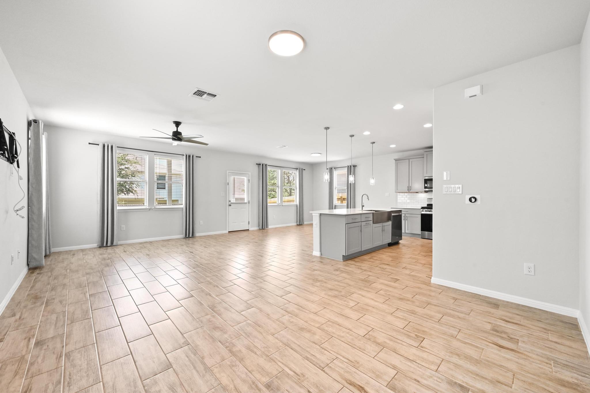 11902 Farrier Ln # 29, Austin, TX 78748