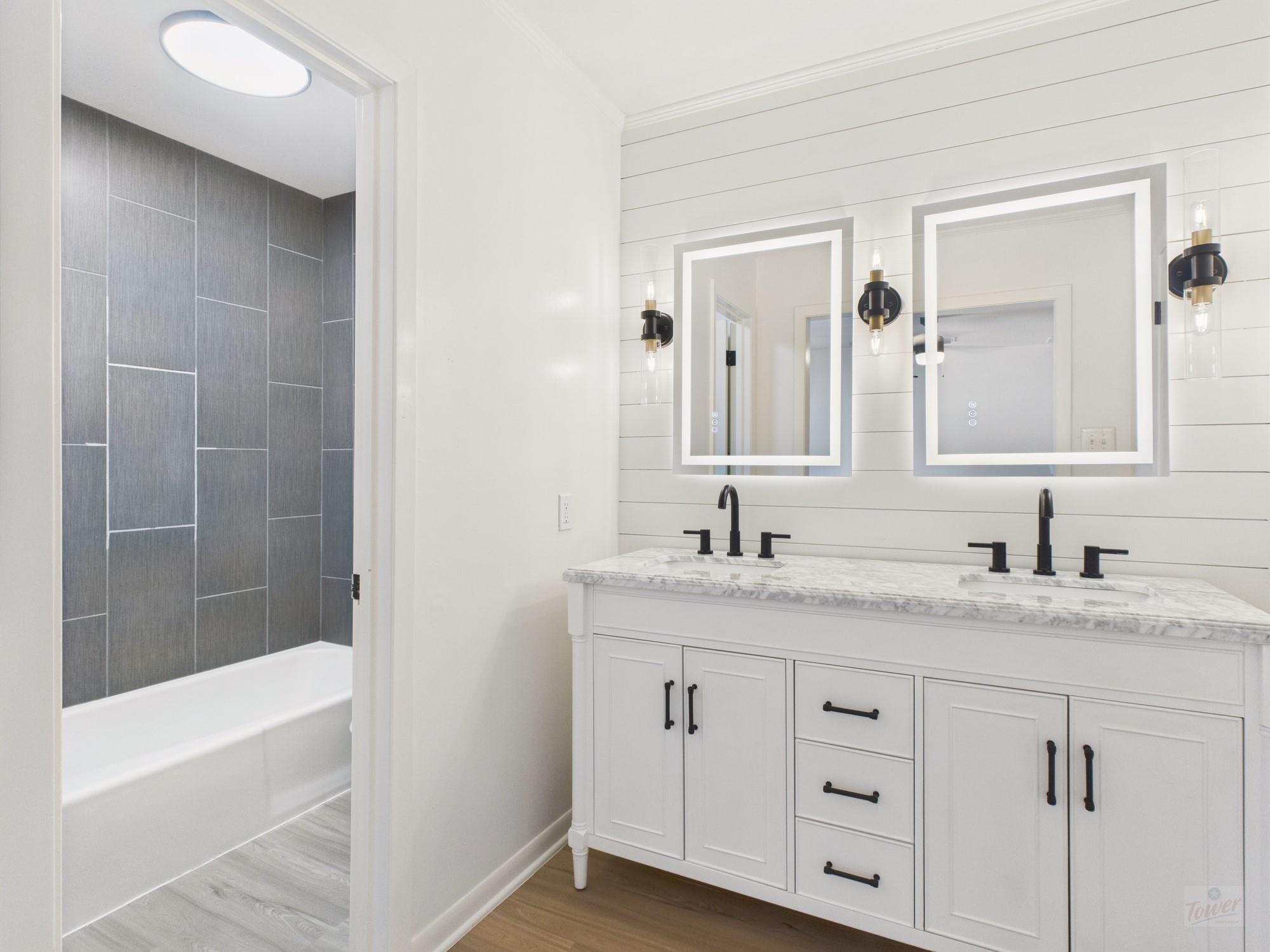 6108 Shadow Valley Dr # A & B, Austin, TX 78731