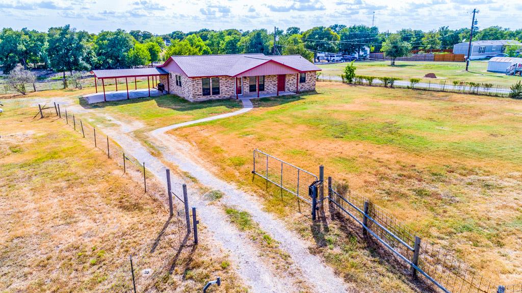 233 The Ranch Rd, Del Valle, TX 78617
