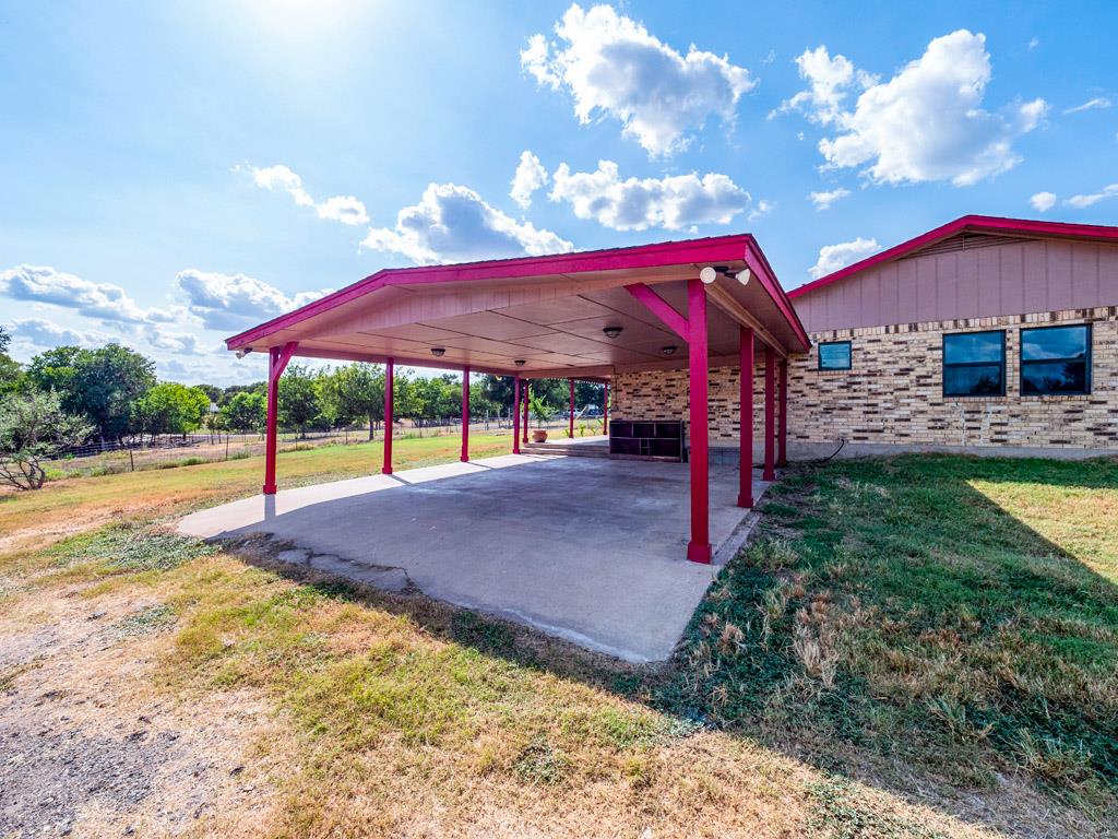 233 The Ranch Rd, Del Valle, TX 78617