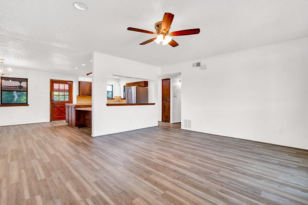 233 The Ranch Rd, Del Valle, TX 78617