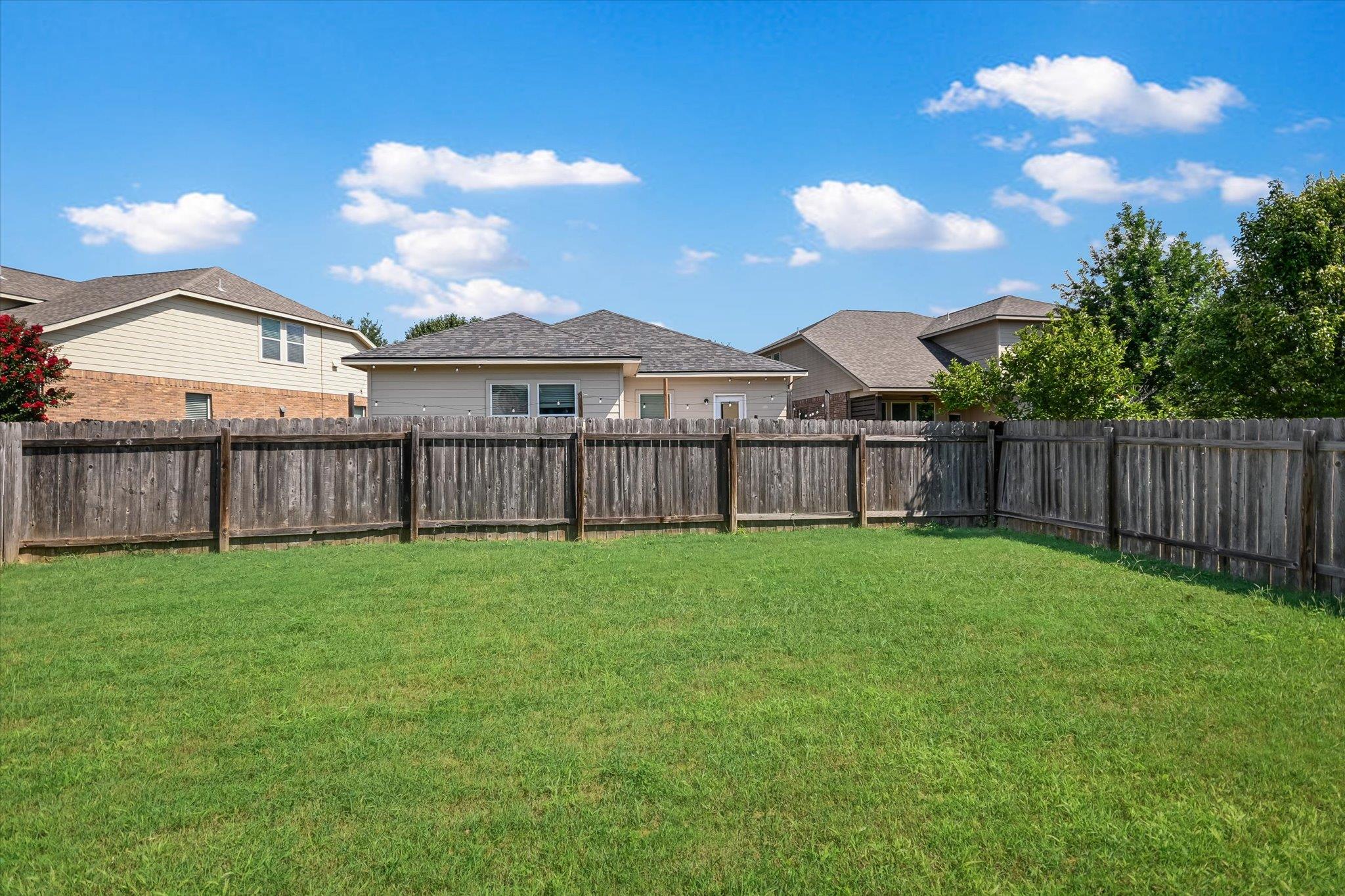 620 Mourning Dove Ln, Leander, TX 78641