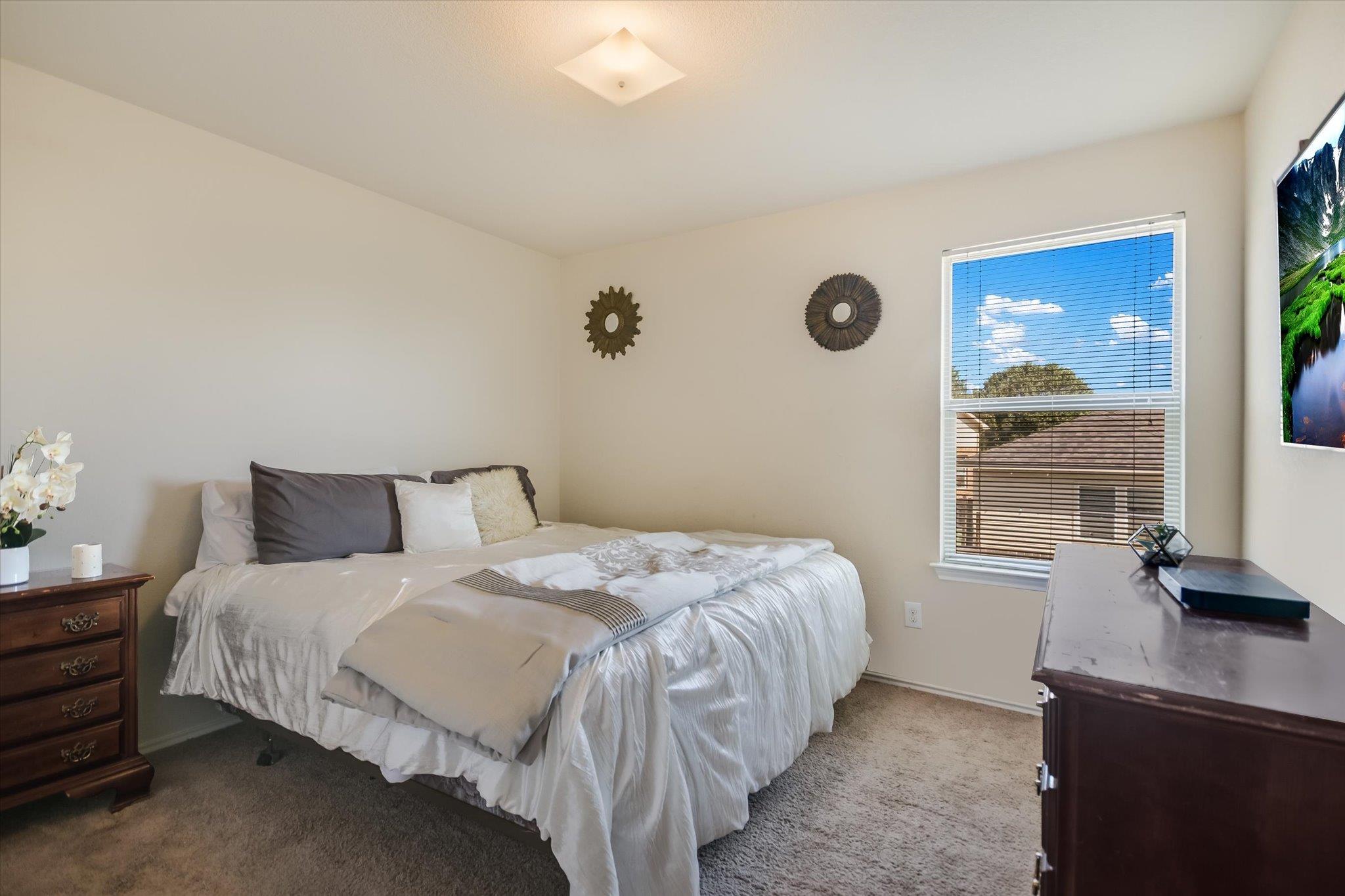 620 Mourning Dove Ln, Leander, TX 78641