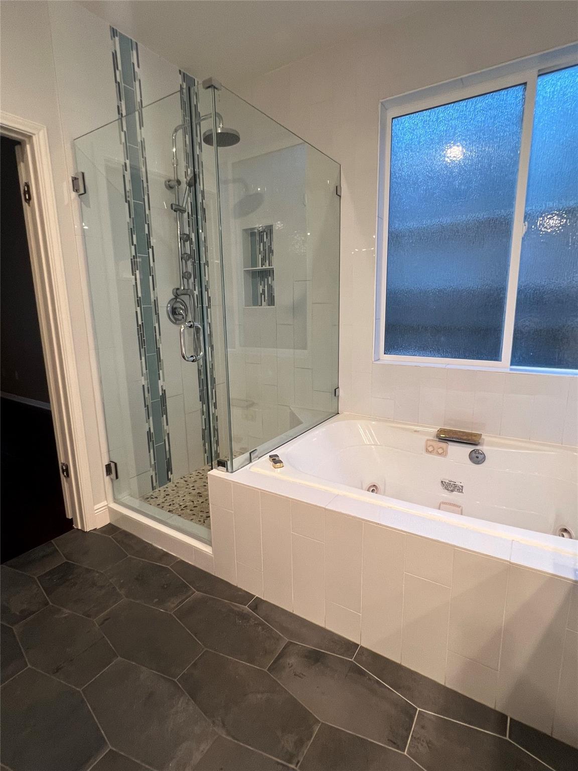 11216 Crossland Dr, Austin, TX 78726