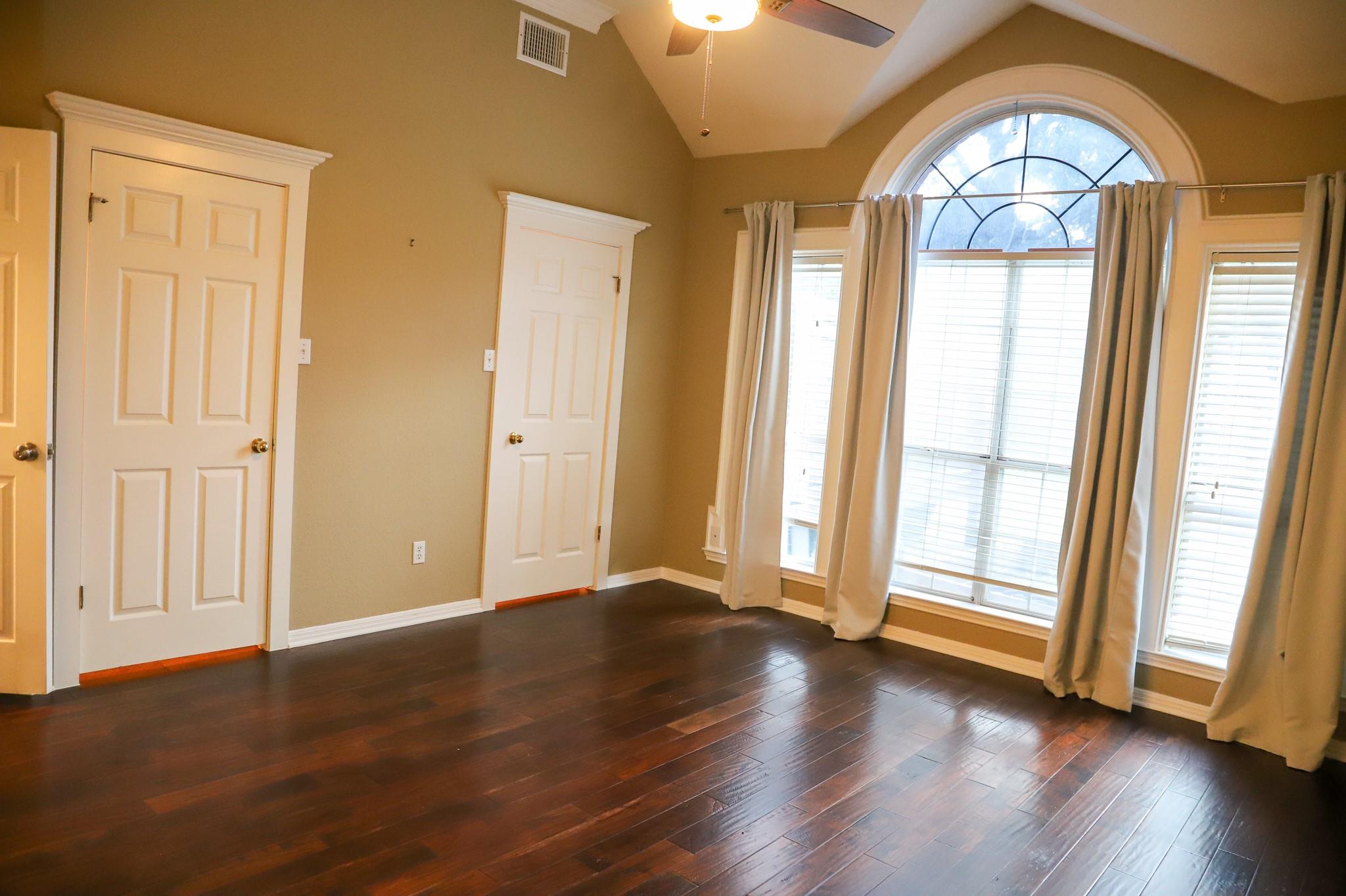 11216 Crossland Dr, Austin, TX 78726