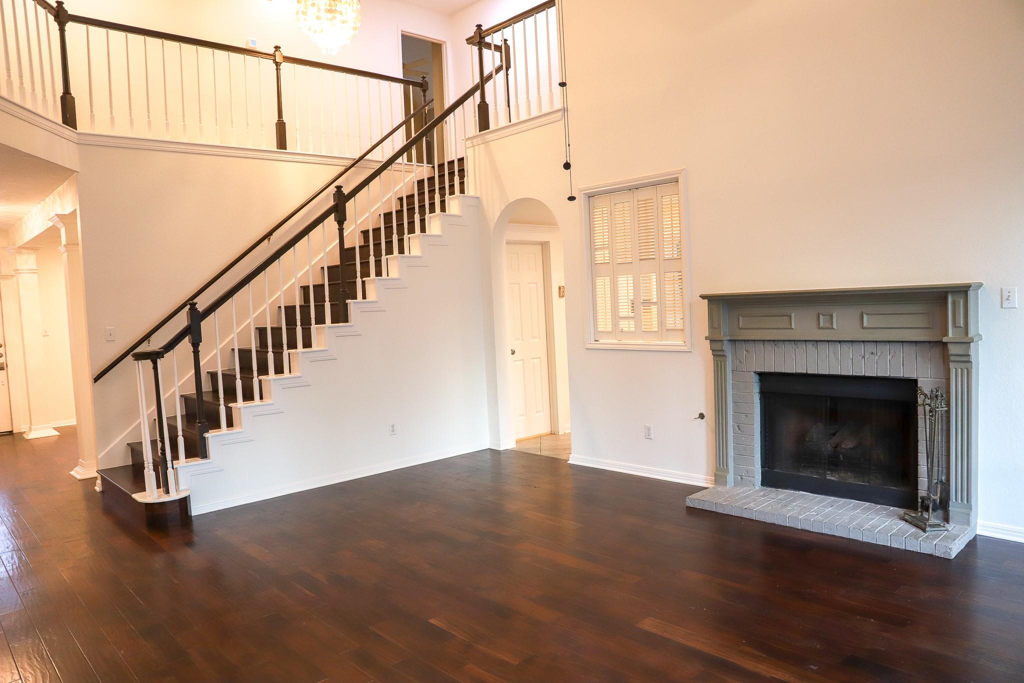 11216 Crossland Dr, Austin, TX 78726