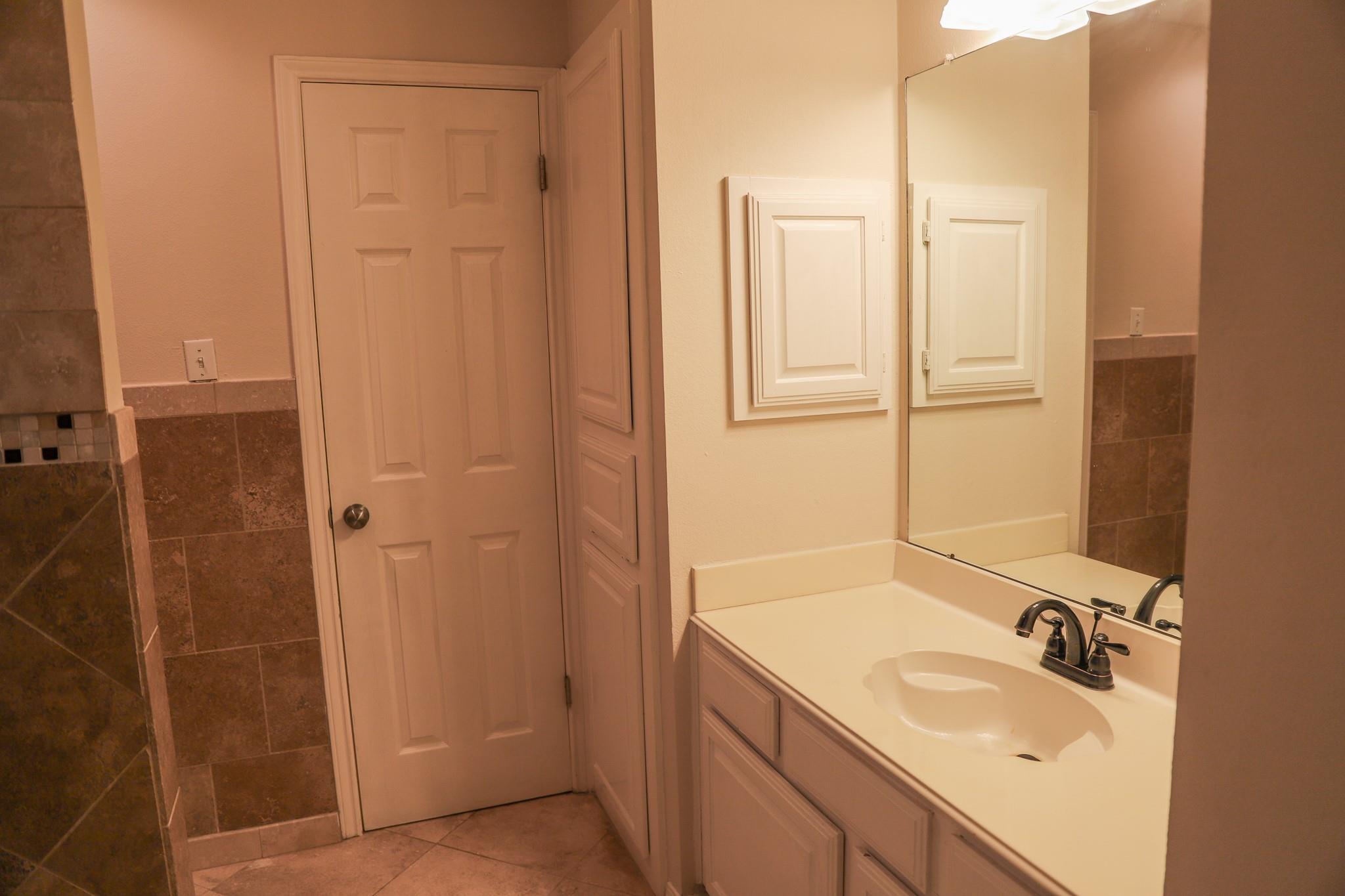 11216 Crossland Dr, Austin, TX 78726