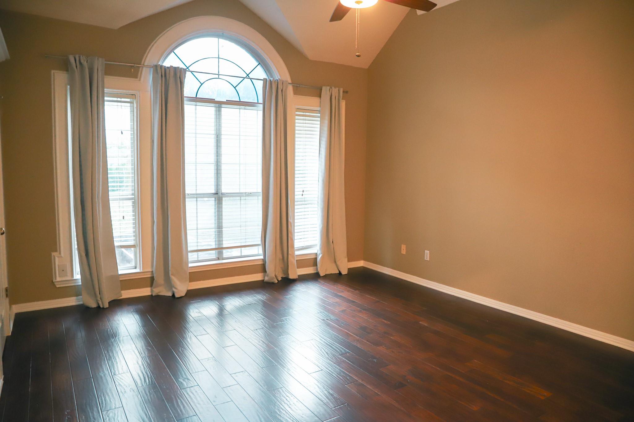 11216 Crossland Dr, Austin, TX 78726