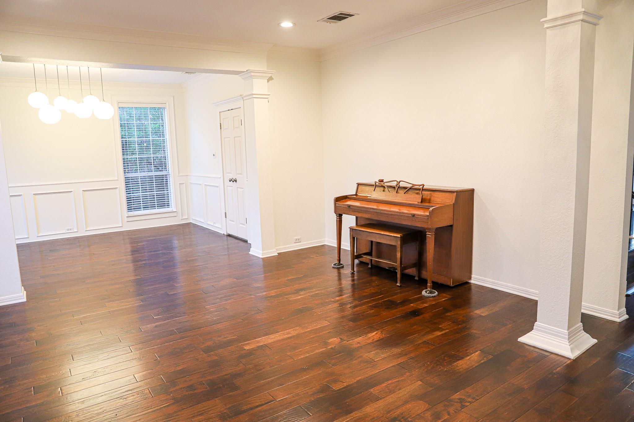 11216 Crossland Dr, Austin, TX 78726