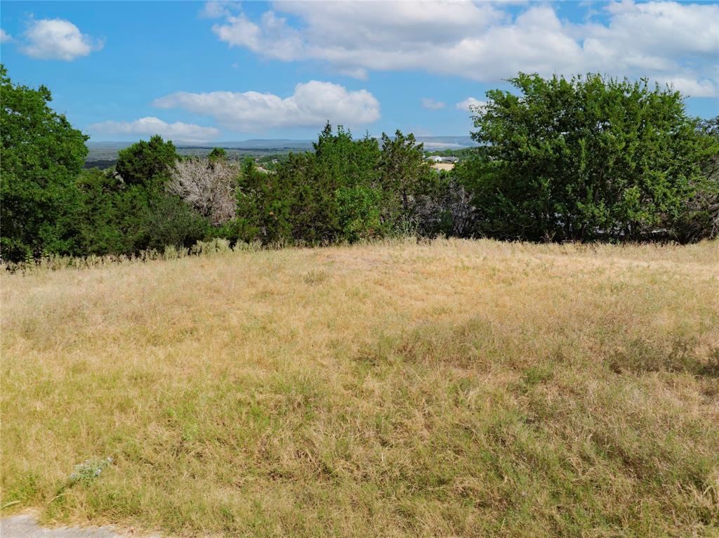 20811 Leaning Oak Dr, Lago Vista, TX 78645