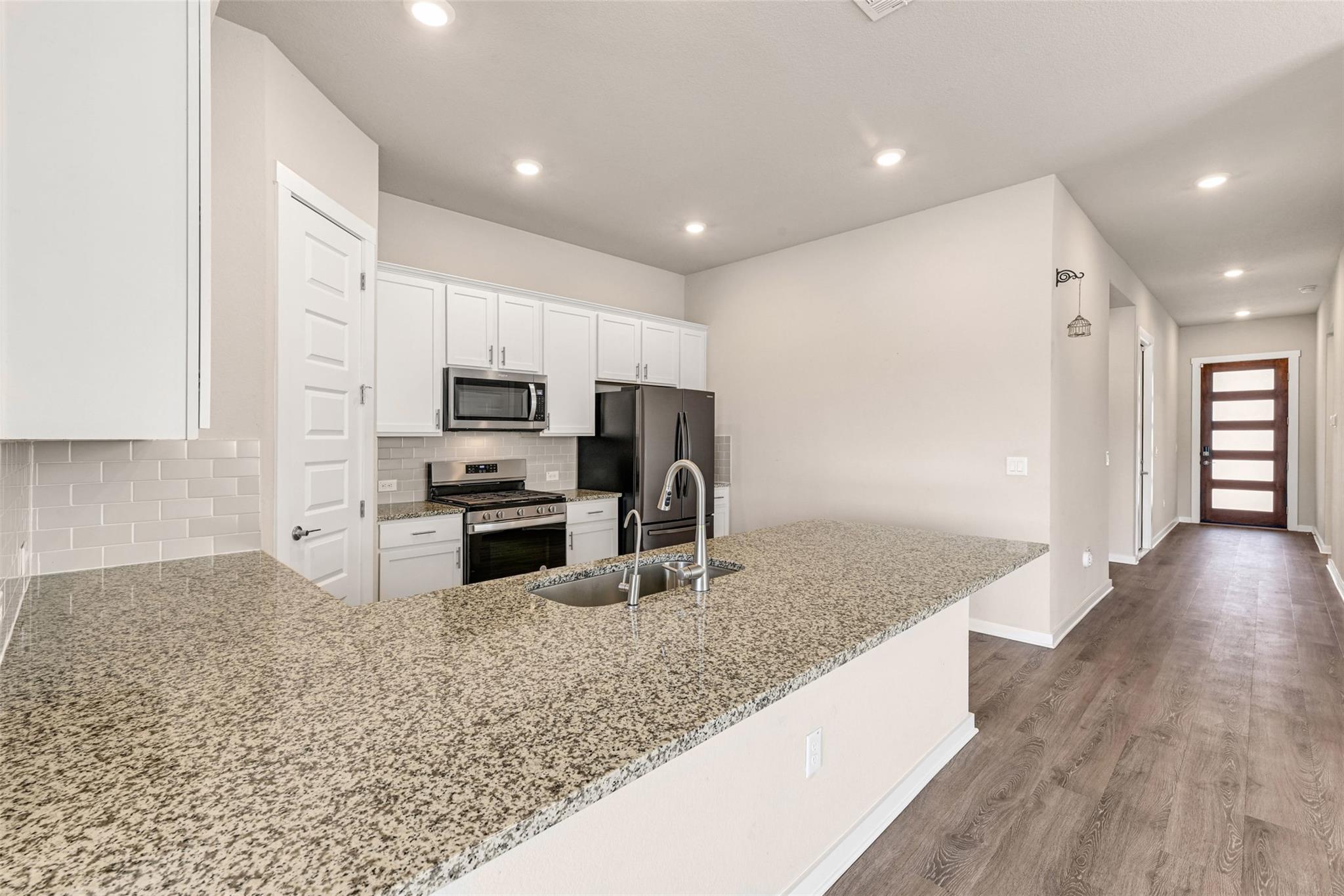 2016 Bobtail Pass, Leander, TX 78641