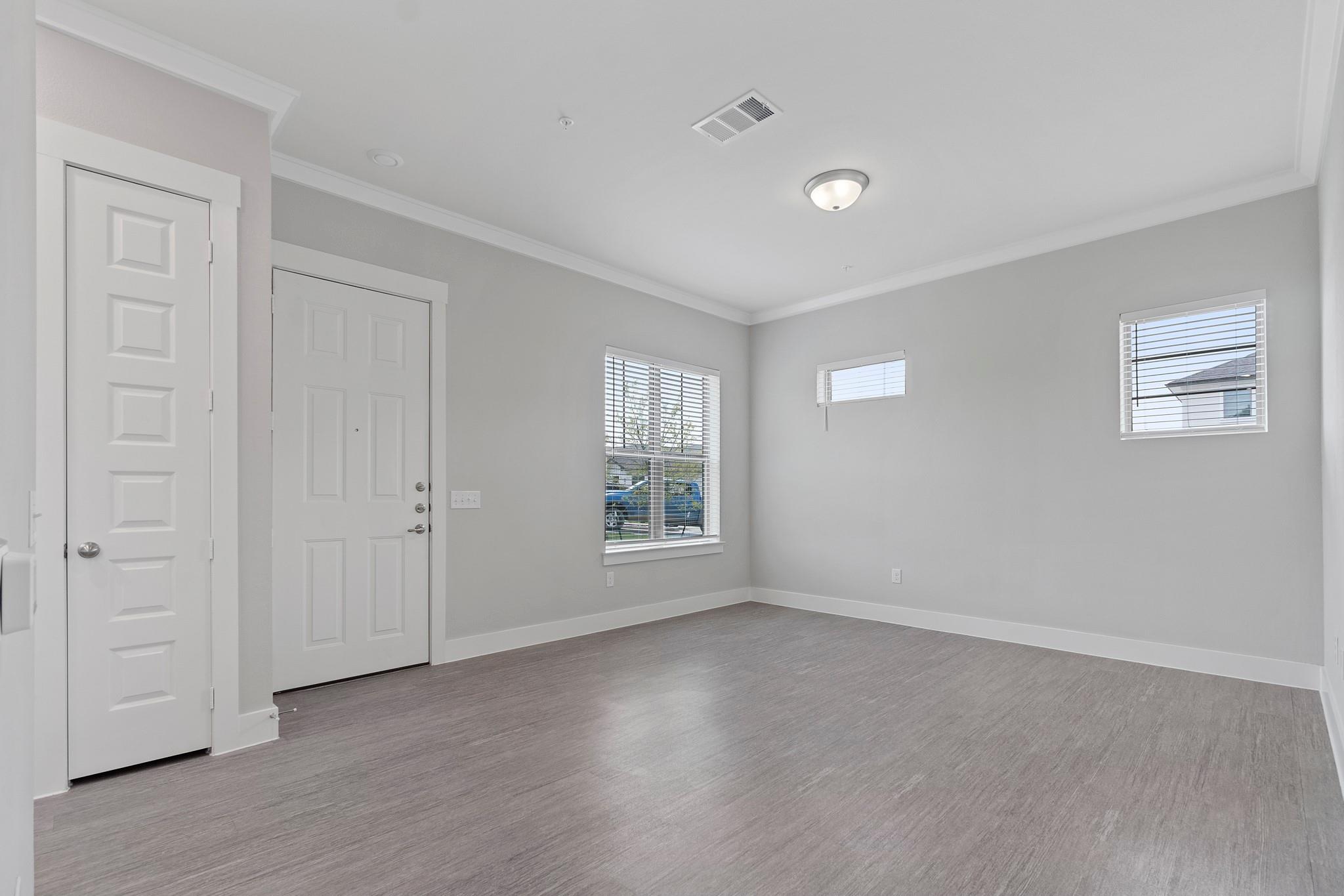 476 Suffield Dr # 411, Buda, TX 78610