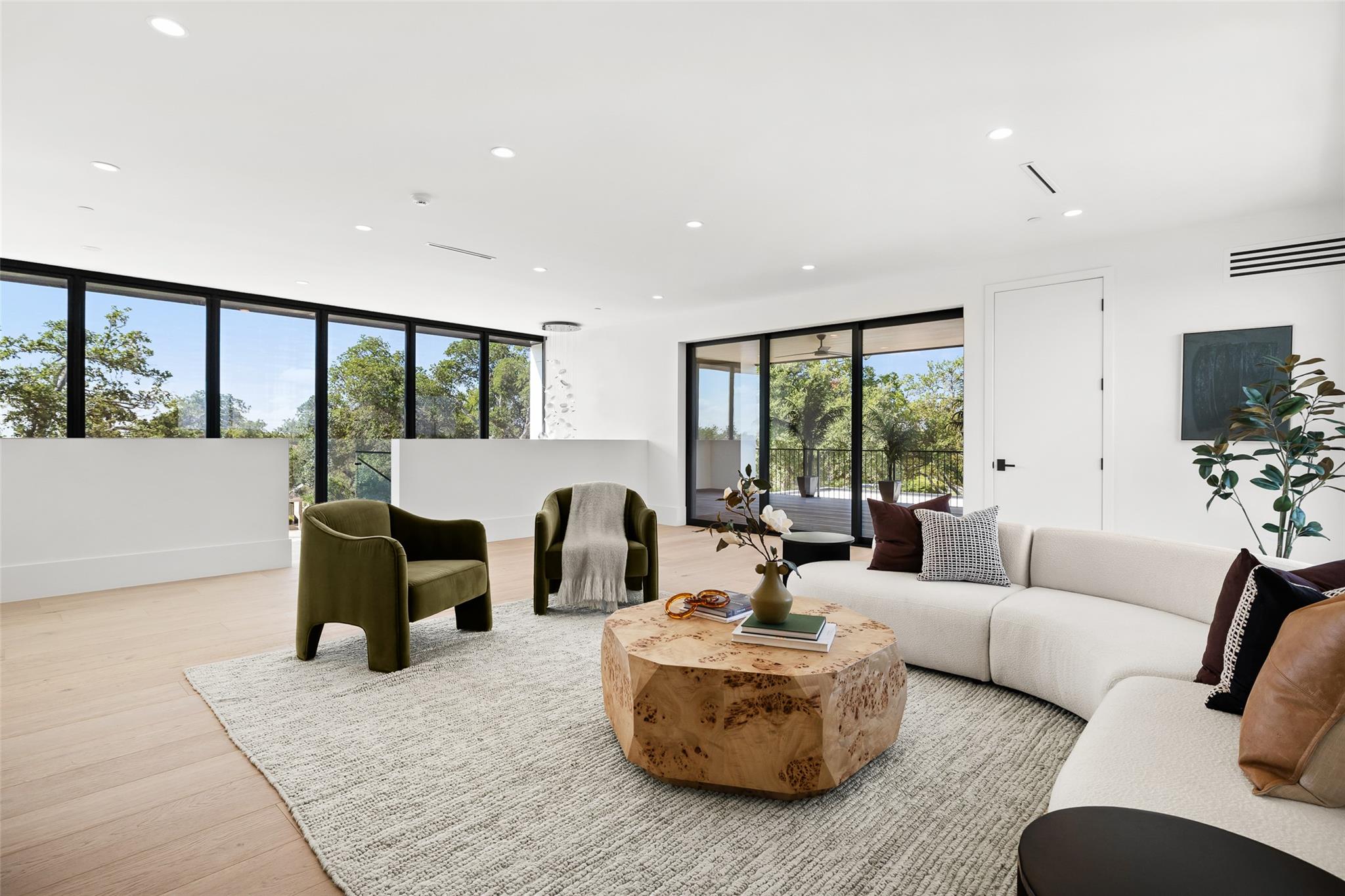 2404 Camino Alto Rd, Austin, TX 78746