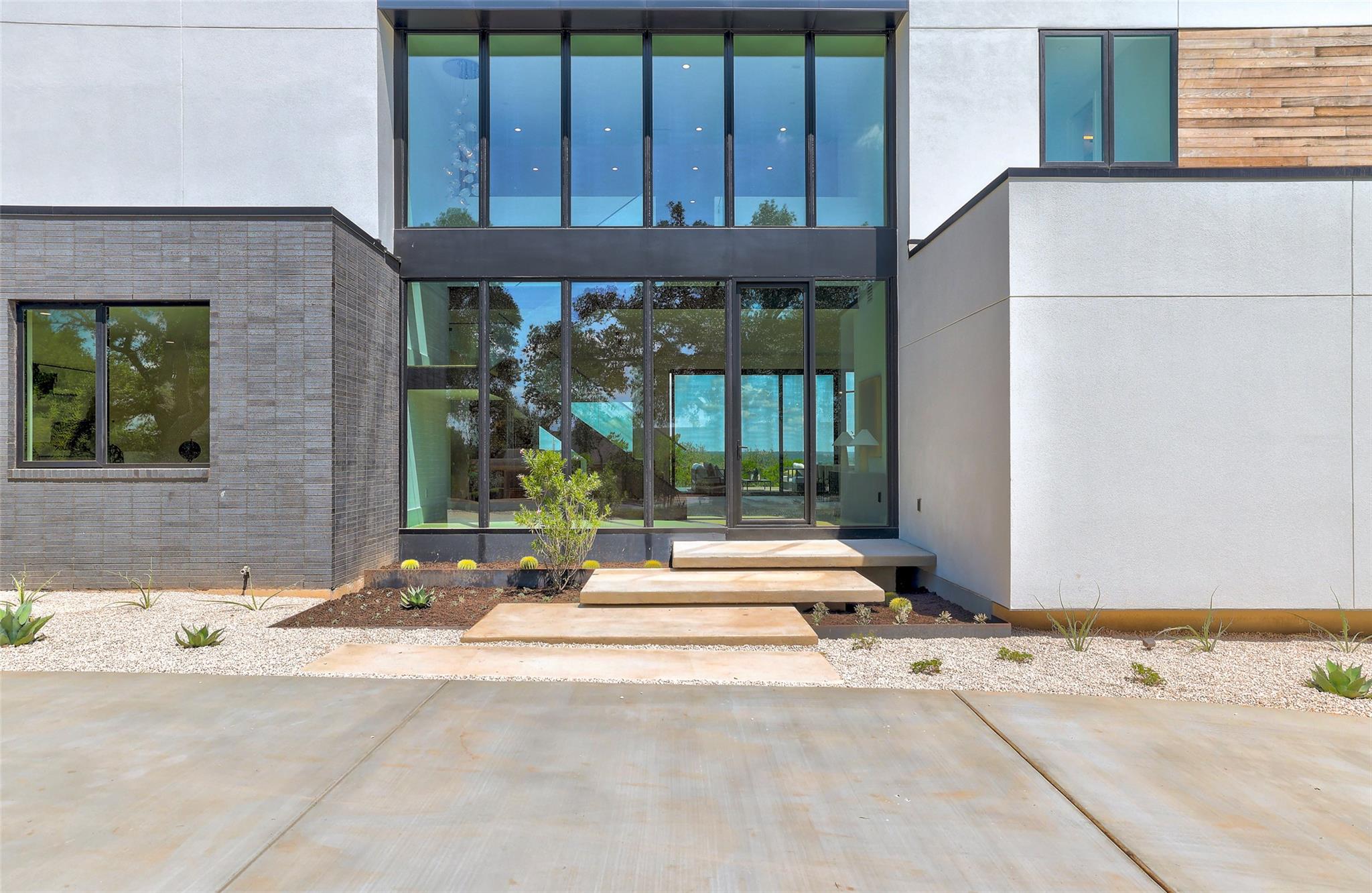 2404 Camino Alto Rd, Austin, TX 78746