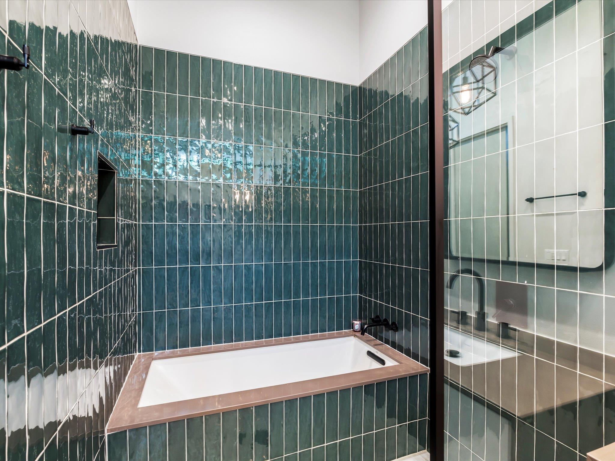 1703 Dexter St, Austin, TX 78704