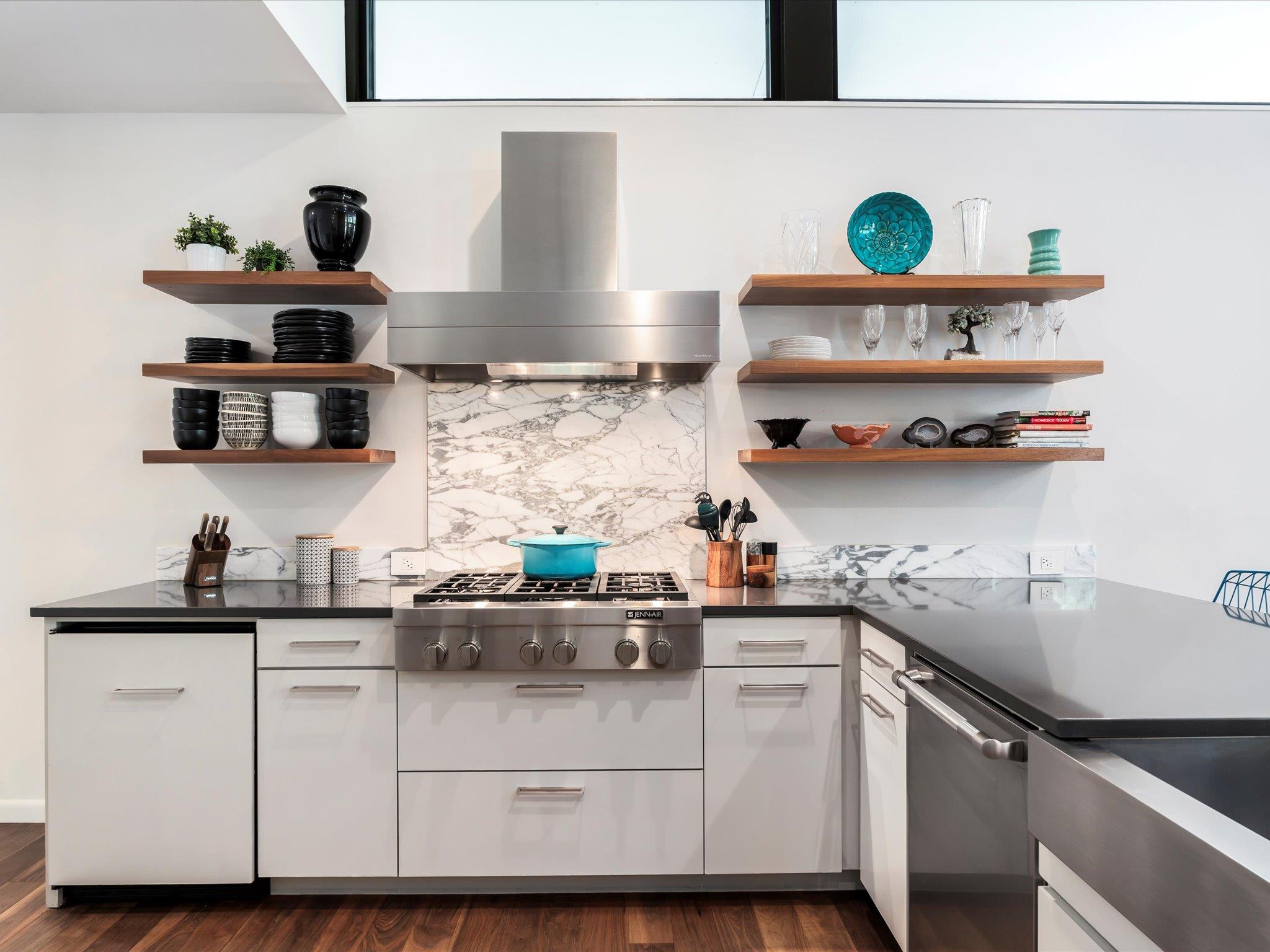 1703 Dexter St, Austin, TX 78704