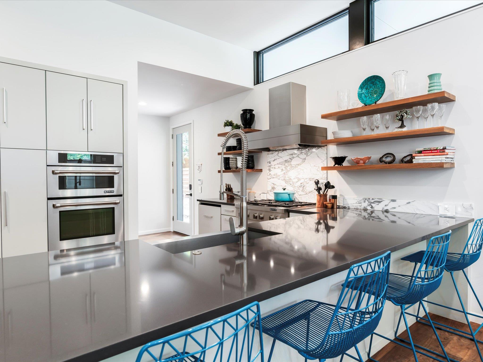 1703 Dexter St, Austin, TX 78704