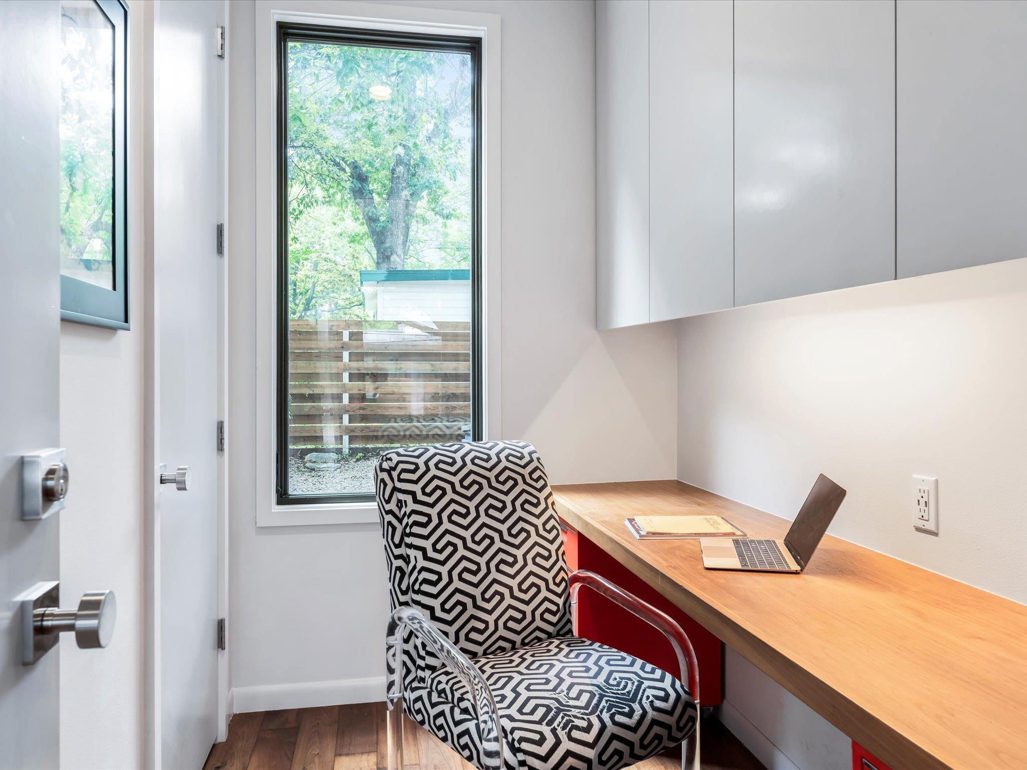 1703 Dexter St, Austin, TX 78704